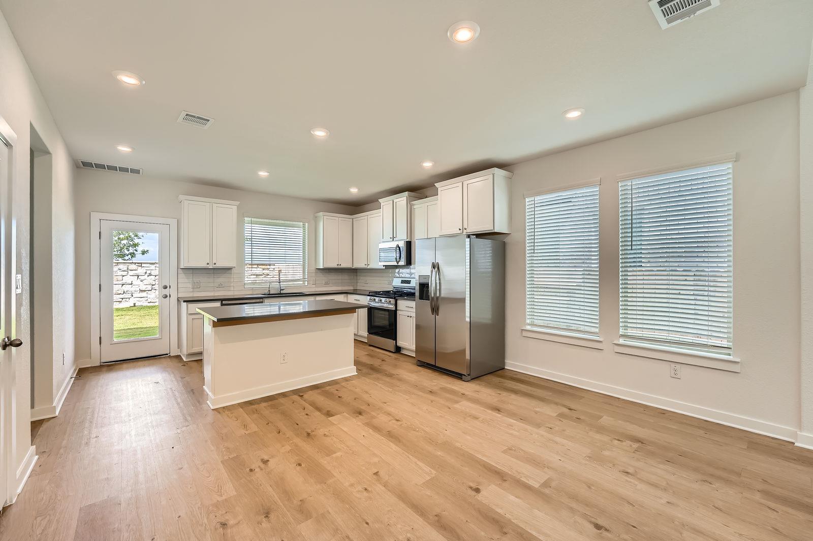 324 Brandywine Rd, Hutto, TX 78634