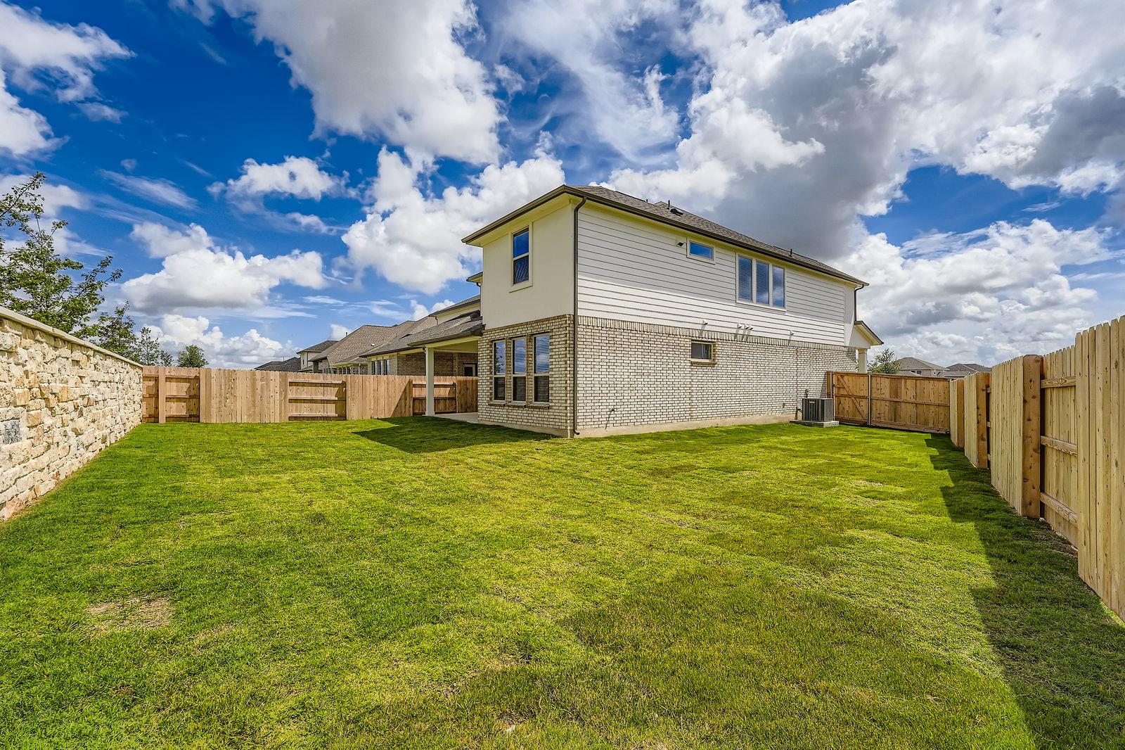 324 Brandywine Rd, Hutto, TX 78634
