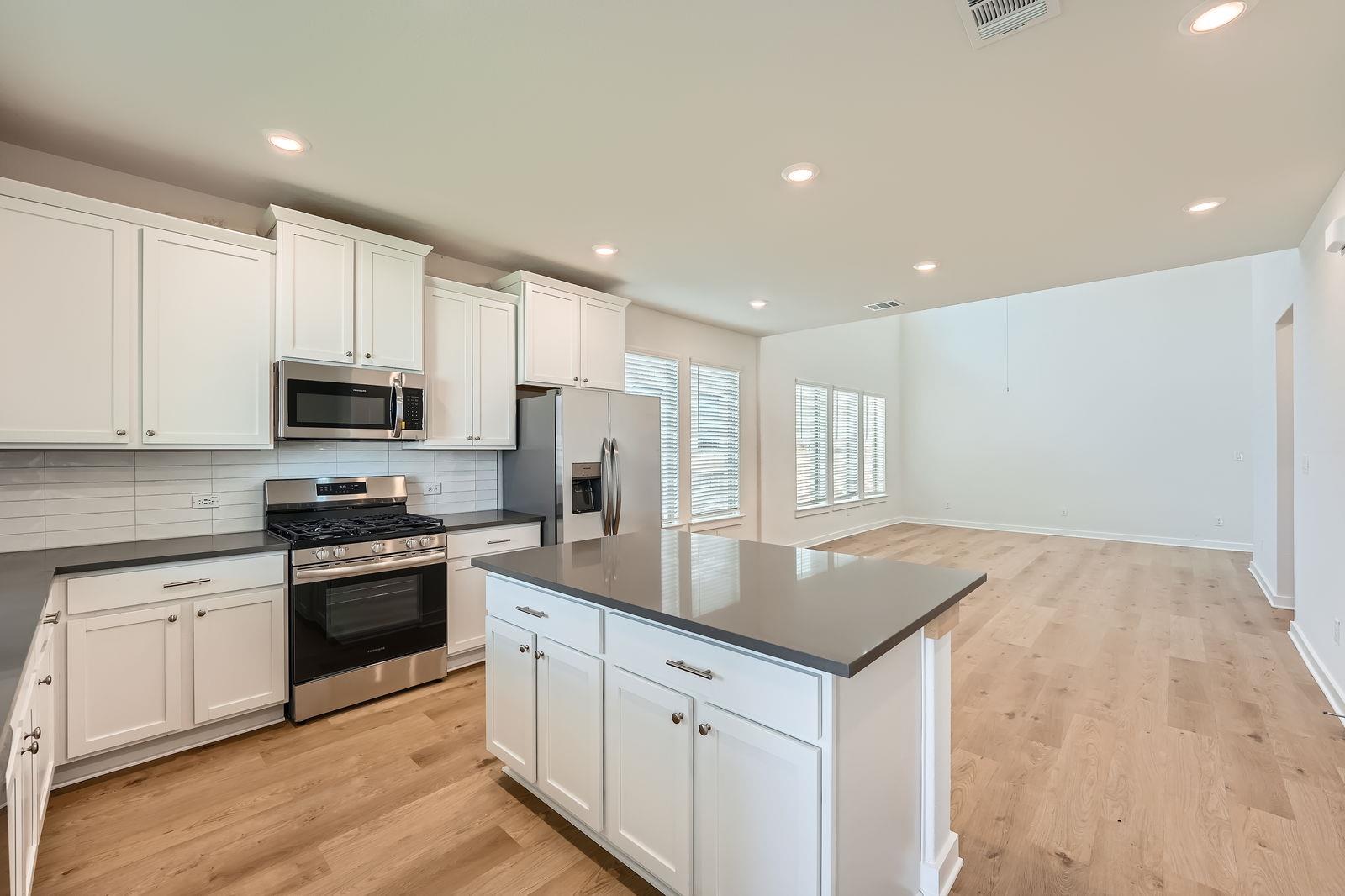 324 Brandywine Rd, Hutto, TX 78634