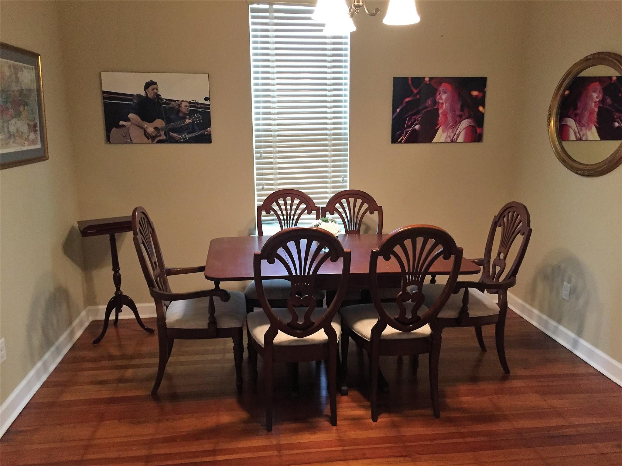 312 & 314 W 3rd St, Taylor, TX 76574
