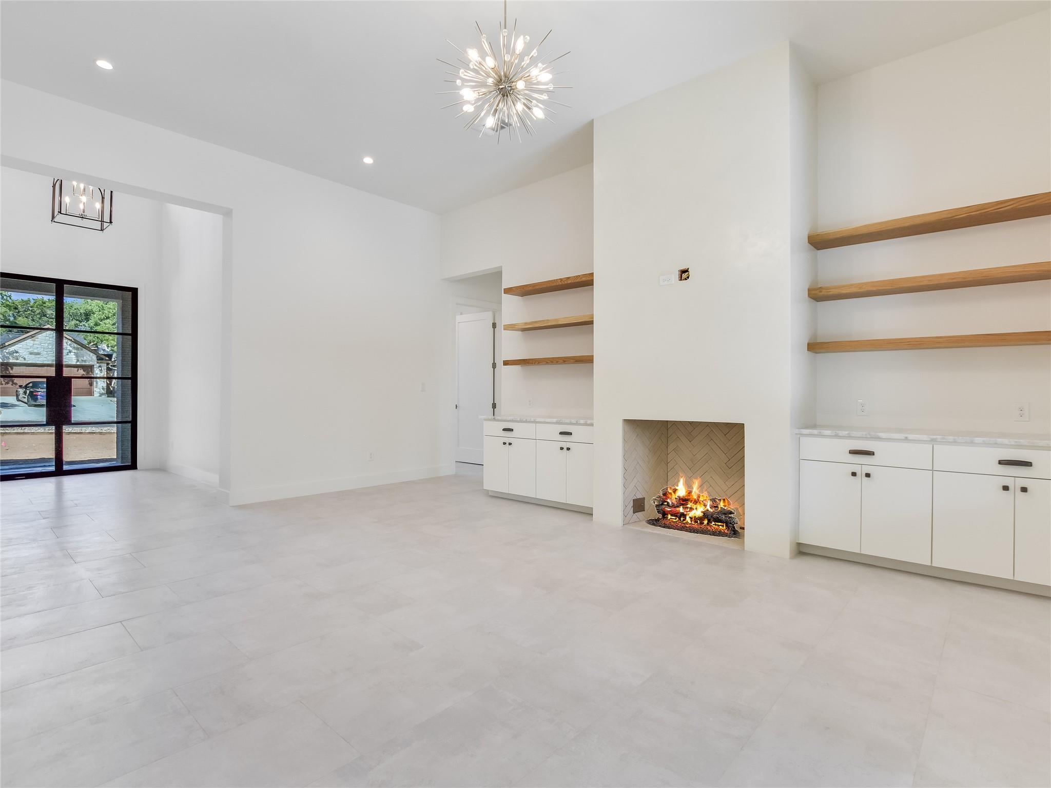 21 Champions Cir, Wimberley, TX 78676