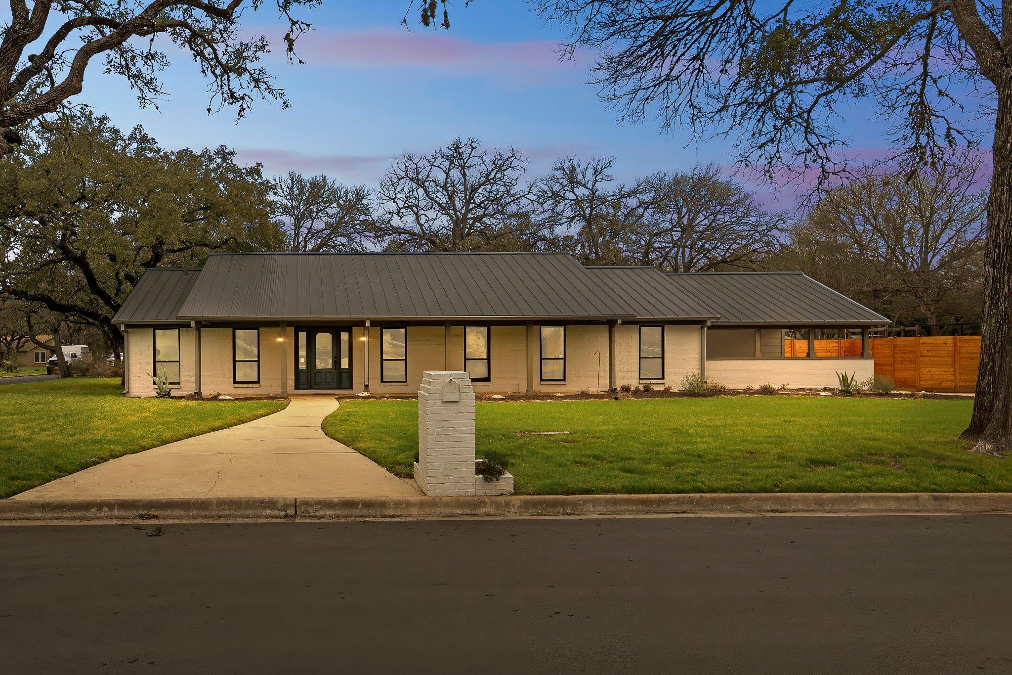 10916 Shady Hollow Dr, Austin, TX 78748