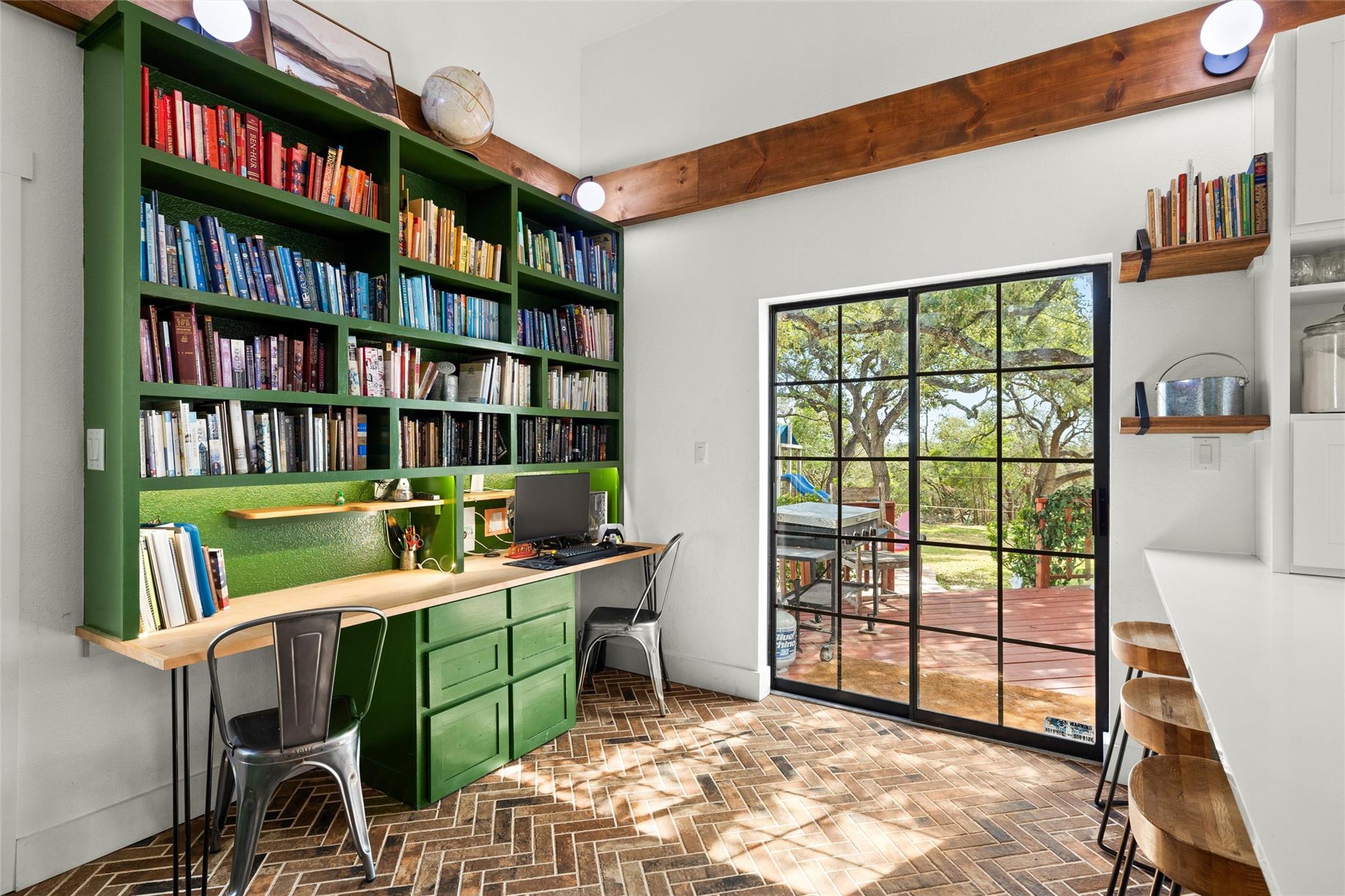 16201 Westview Trl, Austin, TX 78737