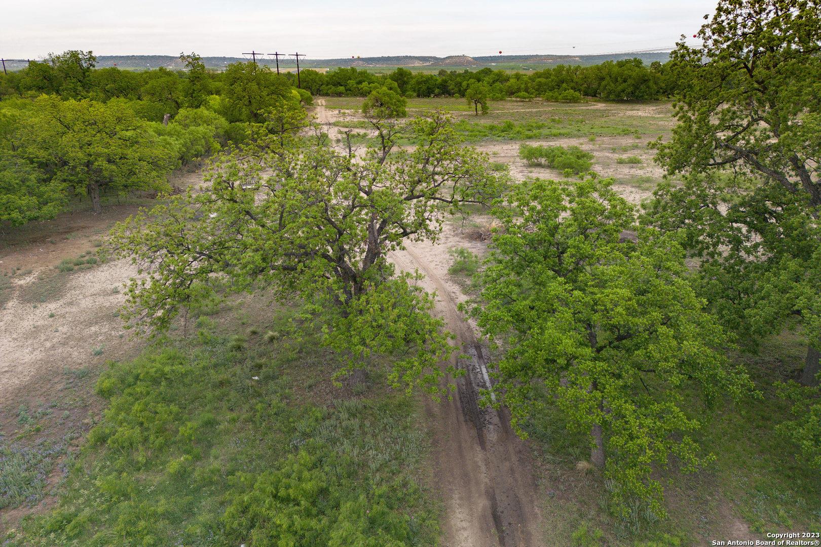 308 Hackberry St, Junction, TX 76849