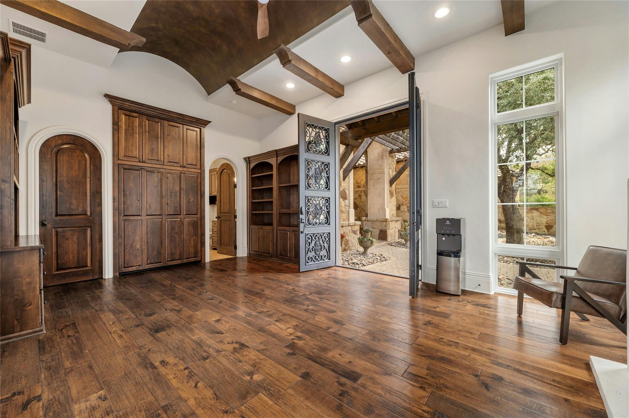 19520 Tessa Hts, Spicewood, TX 78669