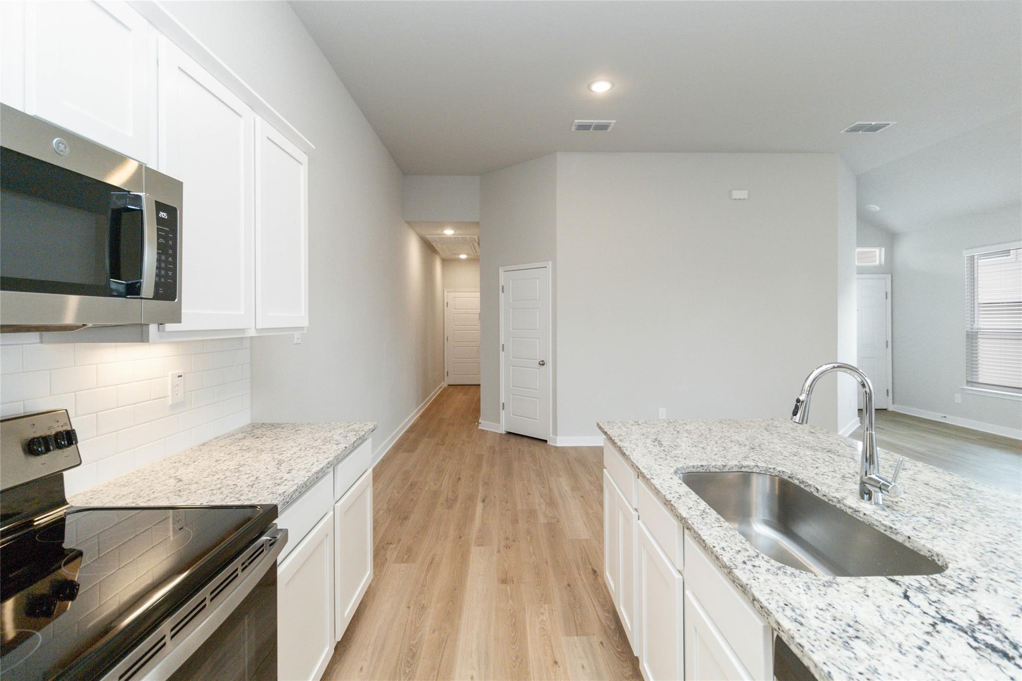 145 Schrader Dr, Buda, TX 78610