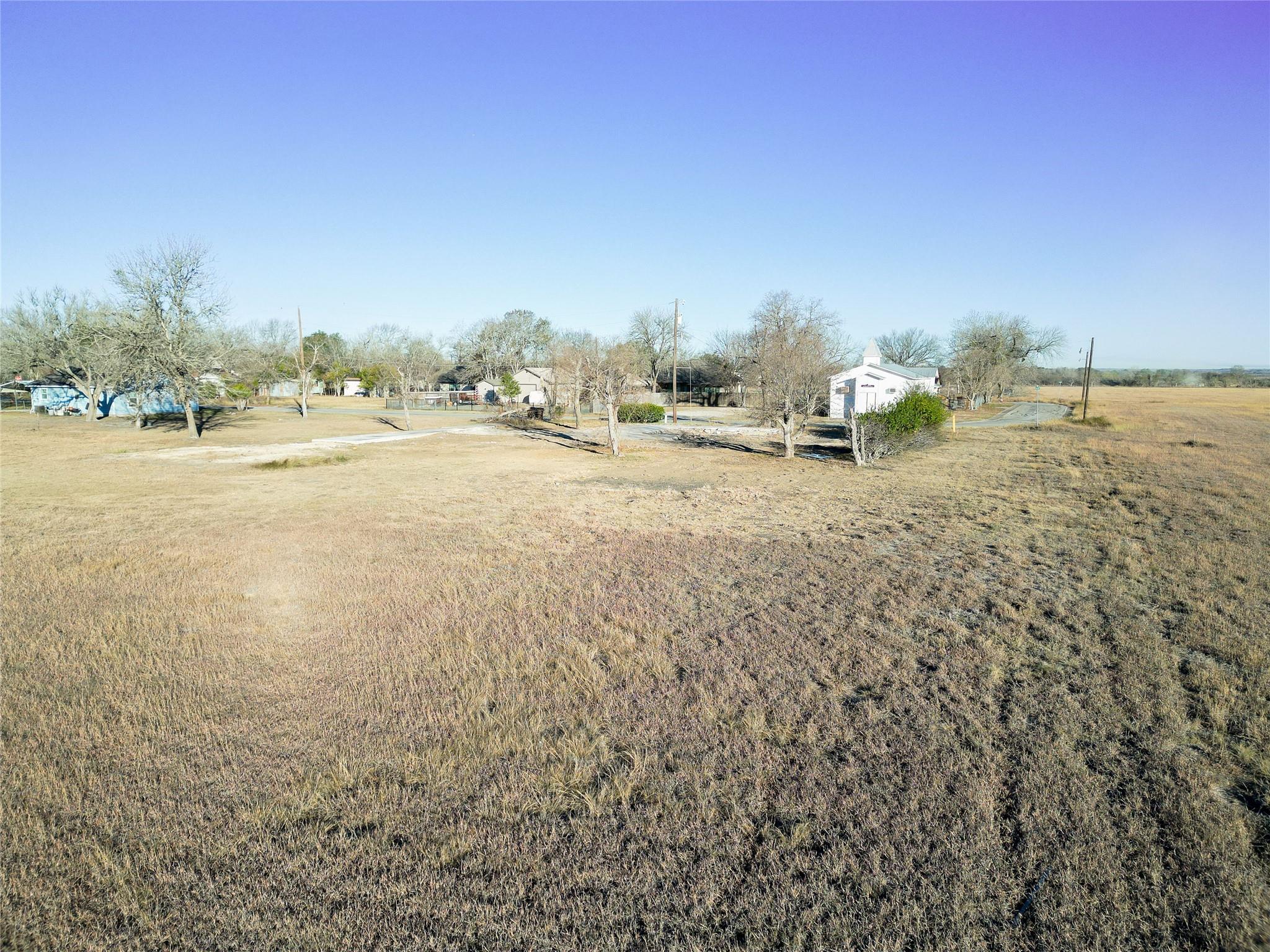 1414 Fifth St, Lockhart, TX 78644