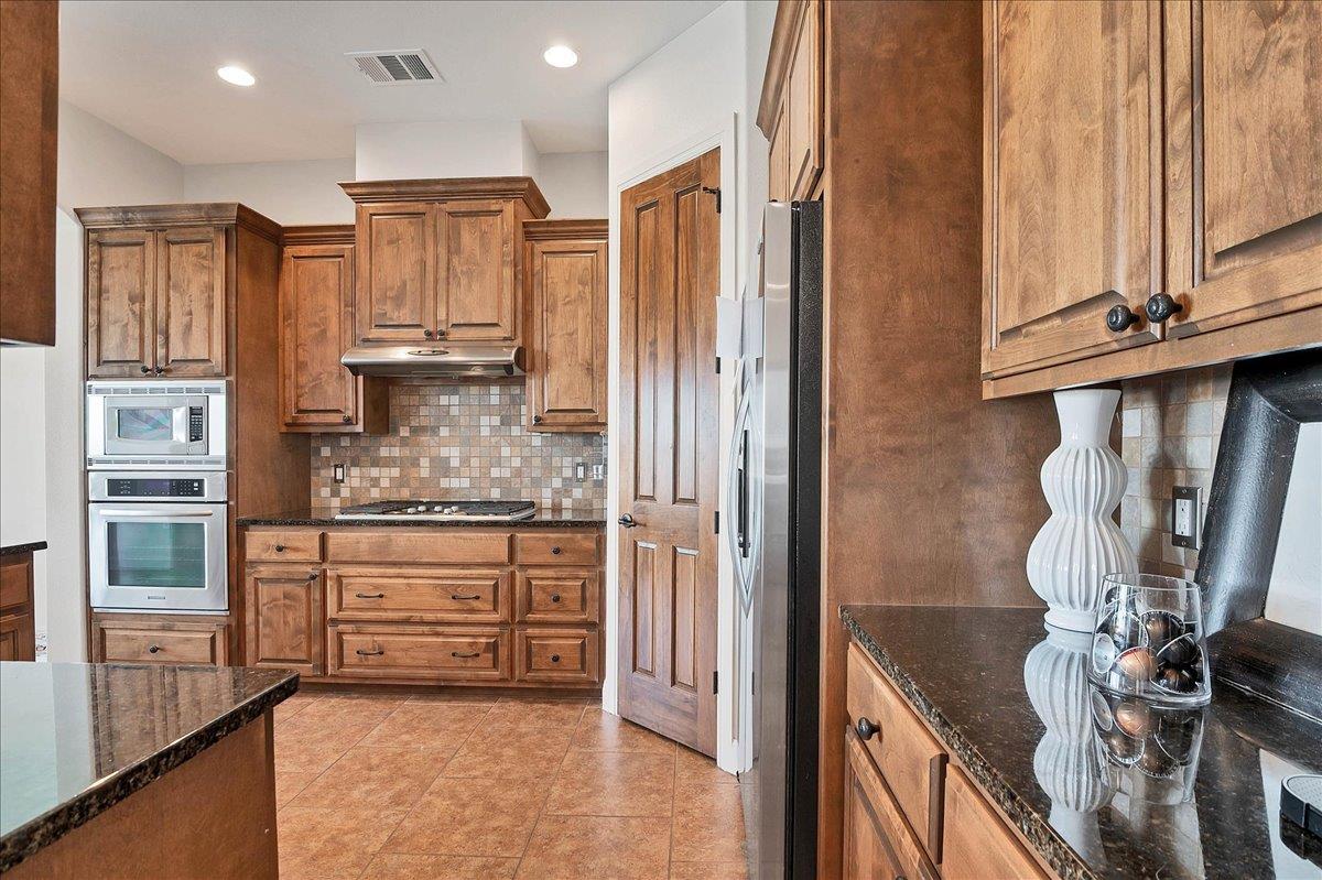 114 Marina Village Cv # 114, Austin, TX 78734