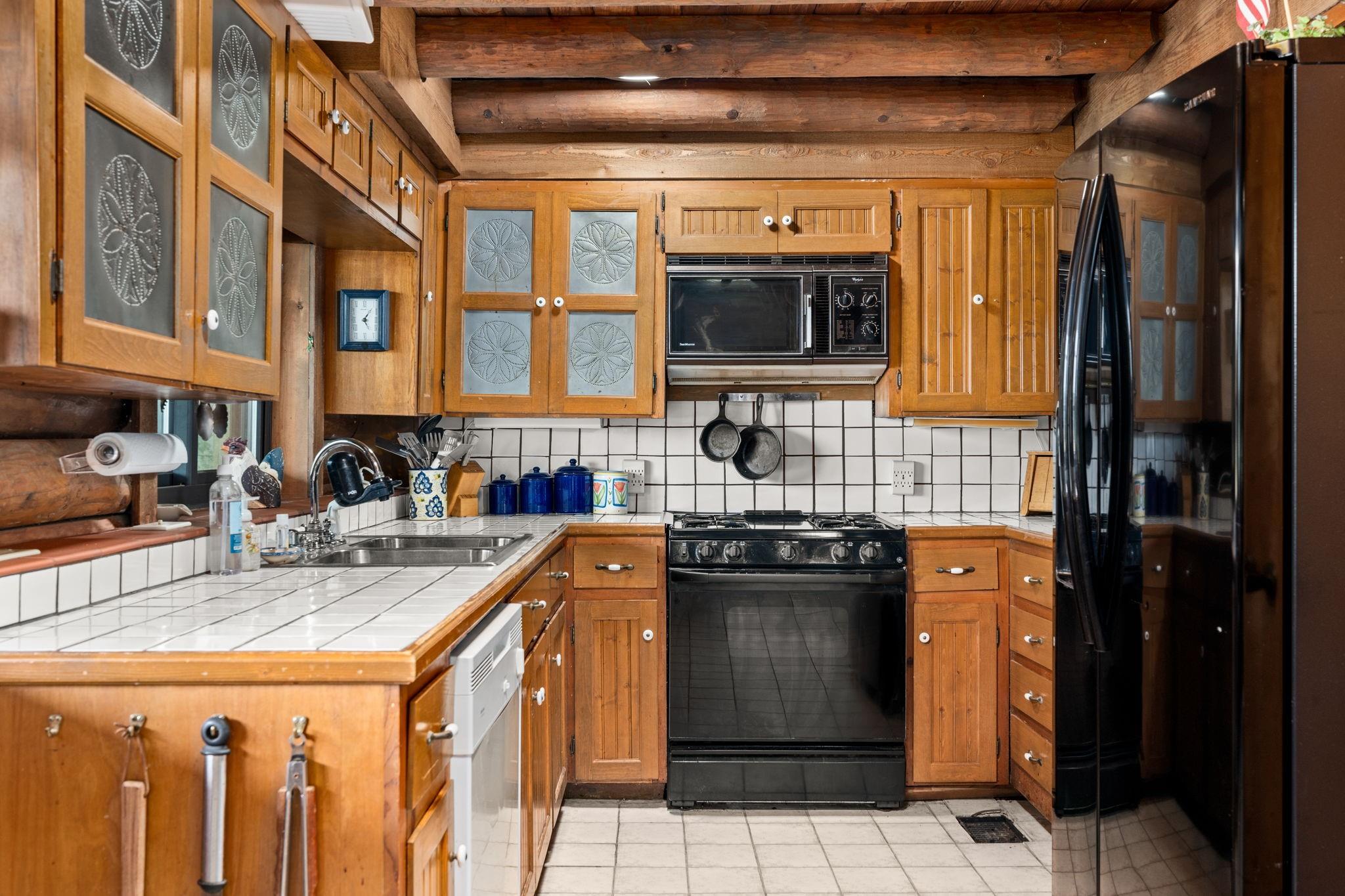 23808 Elm Dr, Marble Falls, TX 78654
