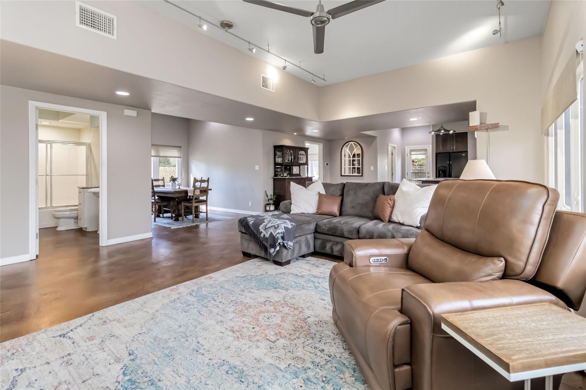 172 William Higgins Dr, Bastrop, TX 78602