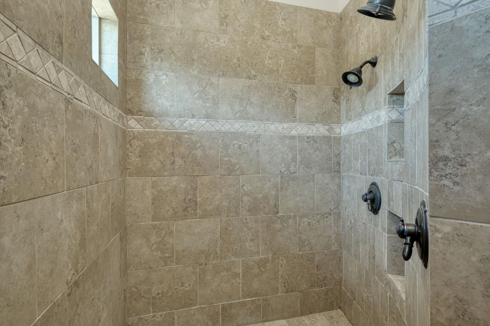8205 Moon Rise Trl, Jonestown, TX 78645