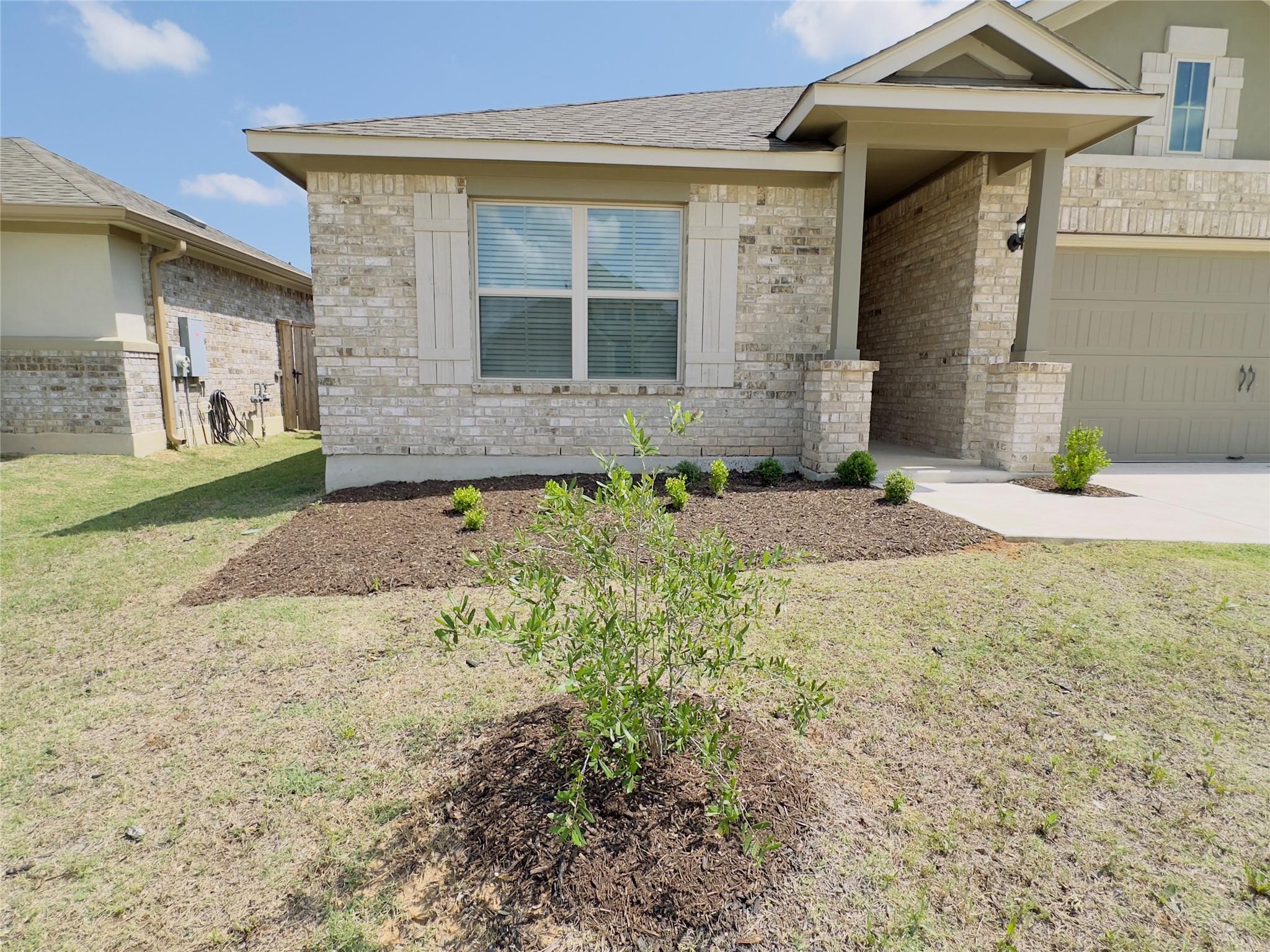 132 Periwinkle Ln, Bastrop, TX 78602