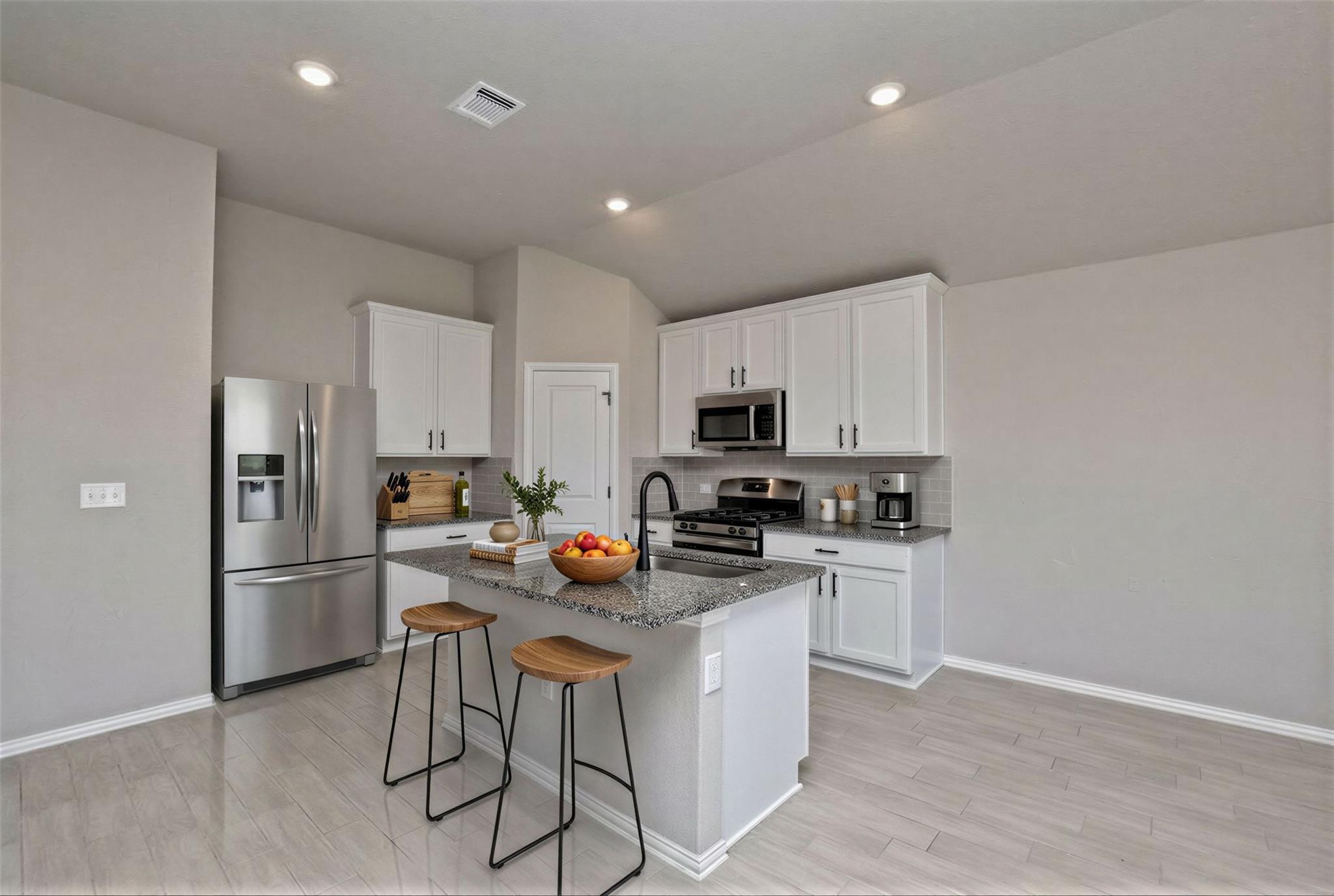 132 Periwinkle Ln, Bastrop, TX 78602