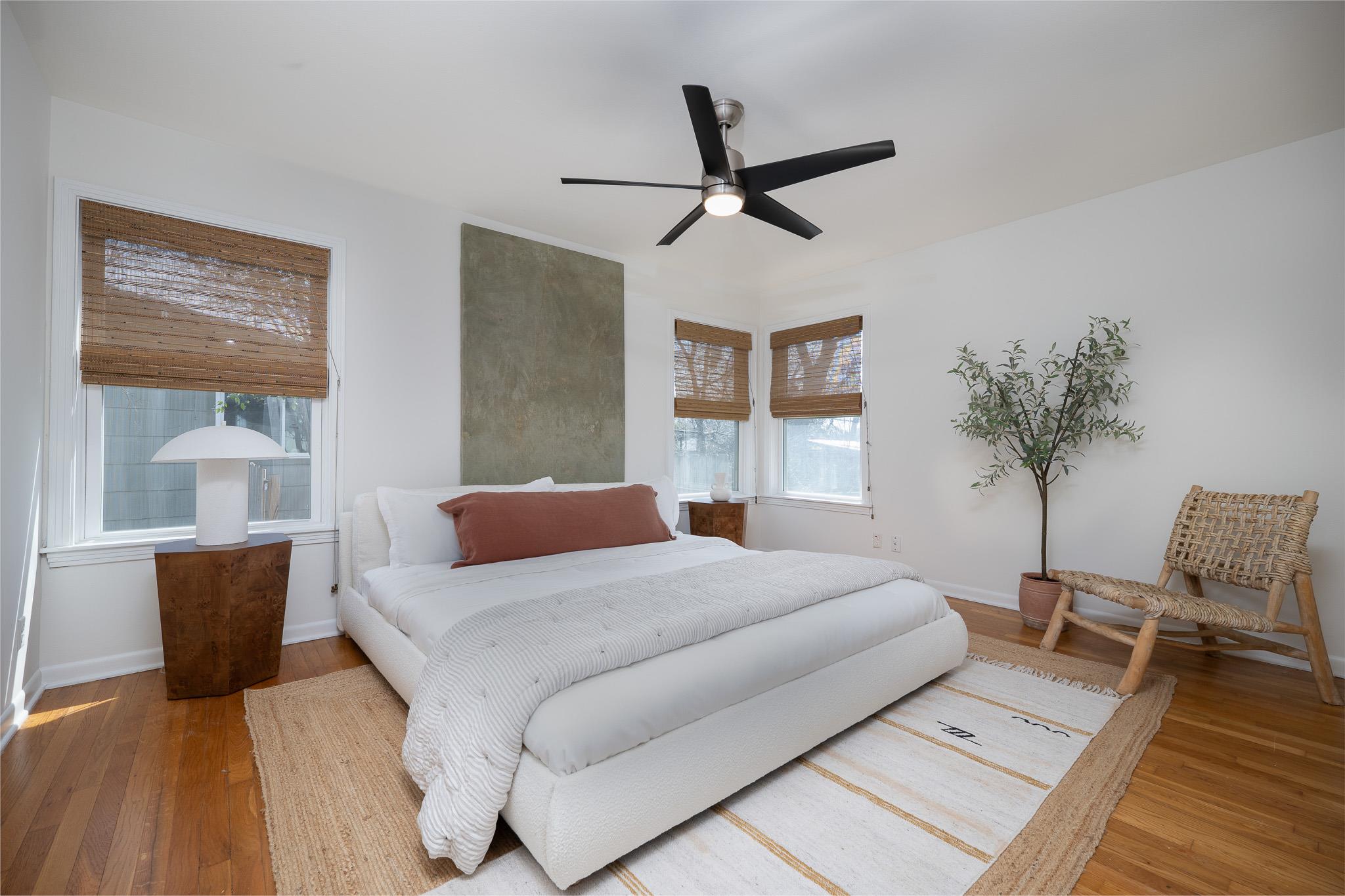 1203 Cloverleaf Dr, Austin, TX 78723