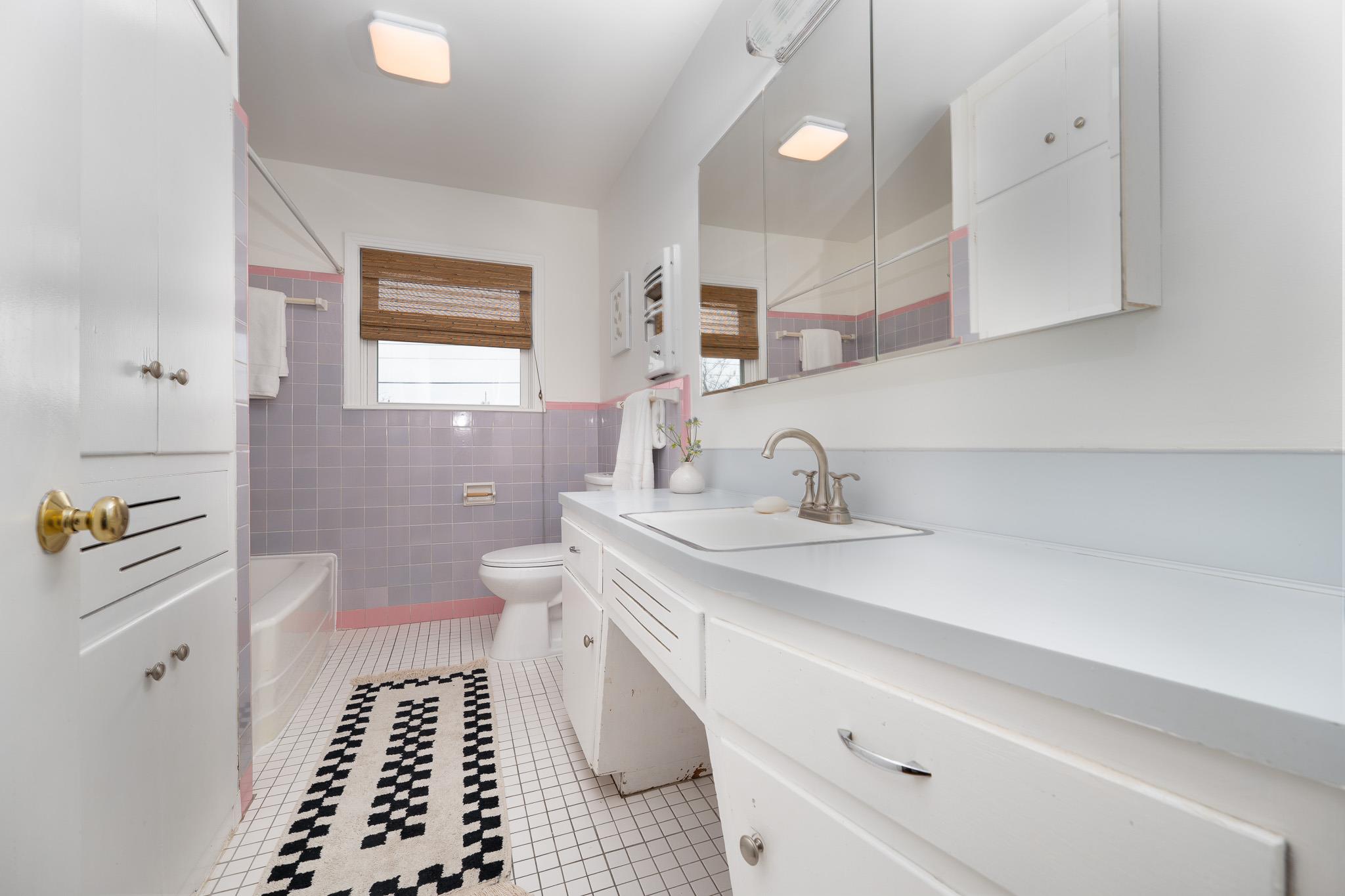 1203 Cloverleaf Dr, Austin, TX 78723
