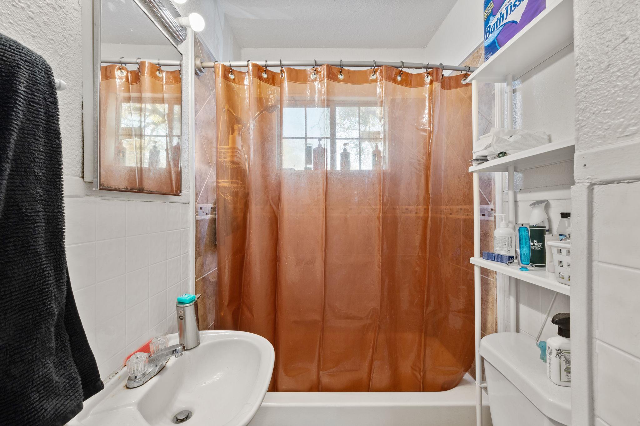 1202 E 29th St # B, Austin, TX 78722