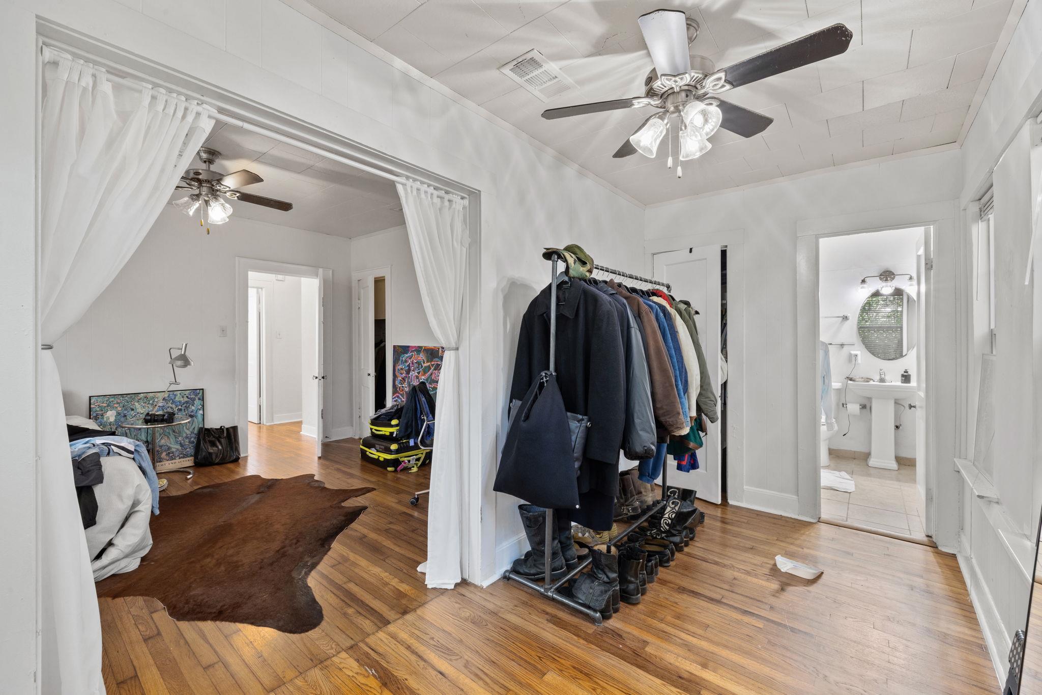 1202 E 29th St # B, Austin, TX 78722