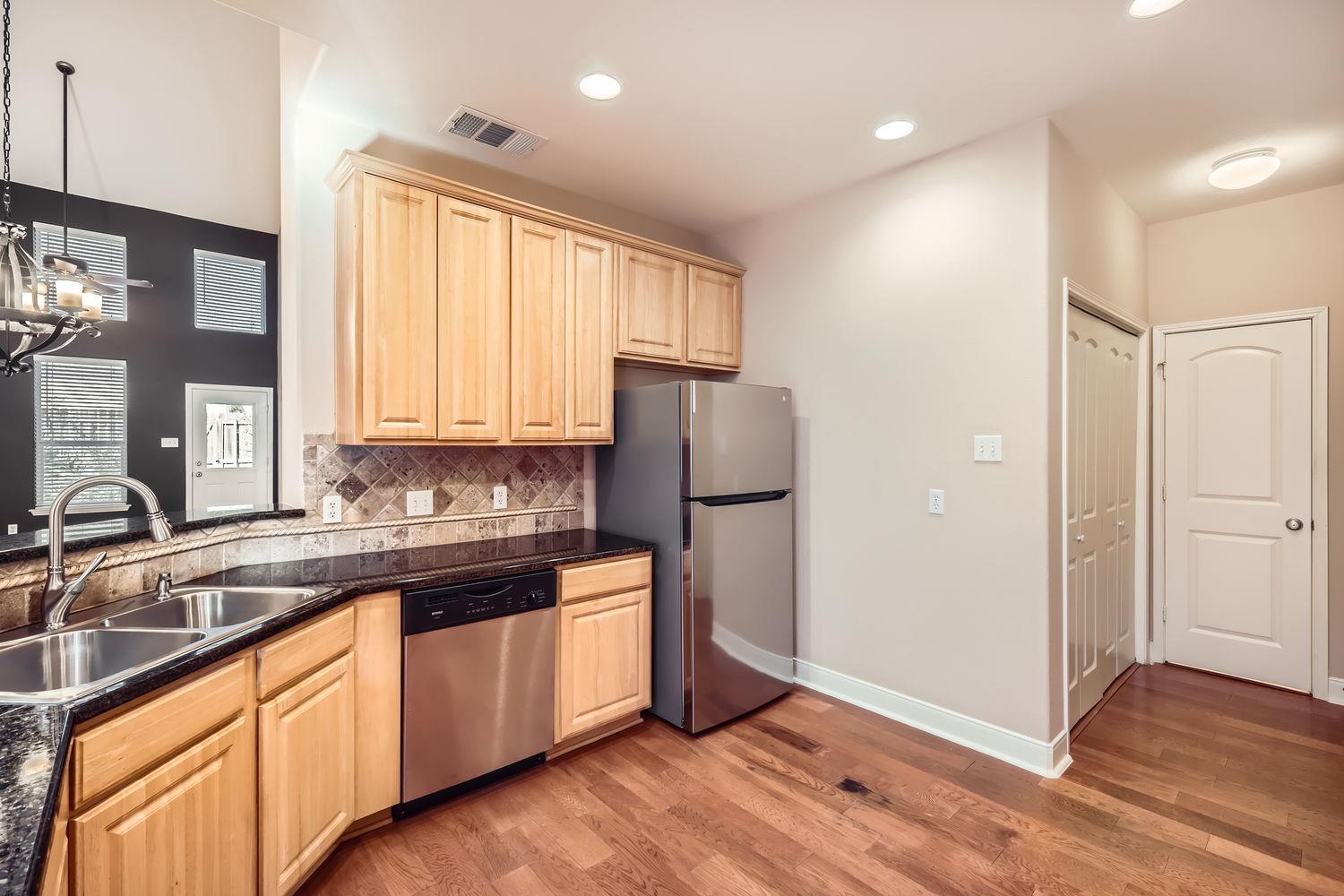 2210 Onion Creek Pkwy # 503, Austin, TX 78747