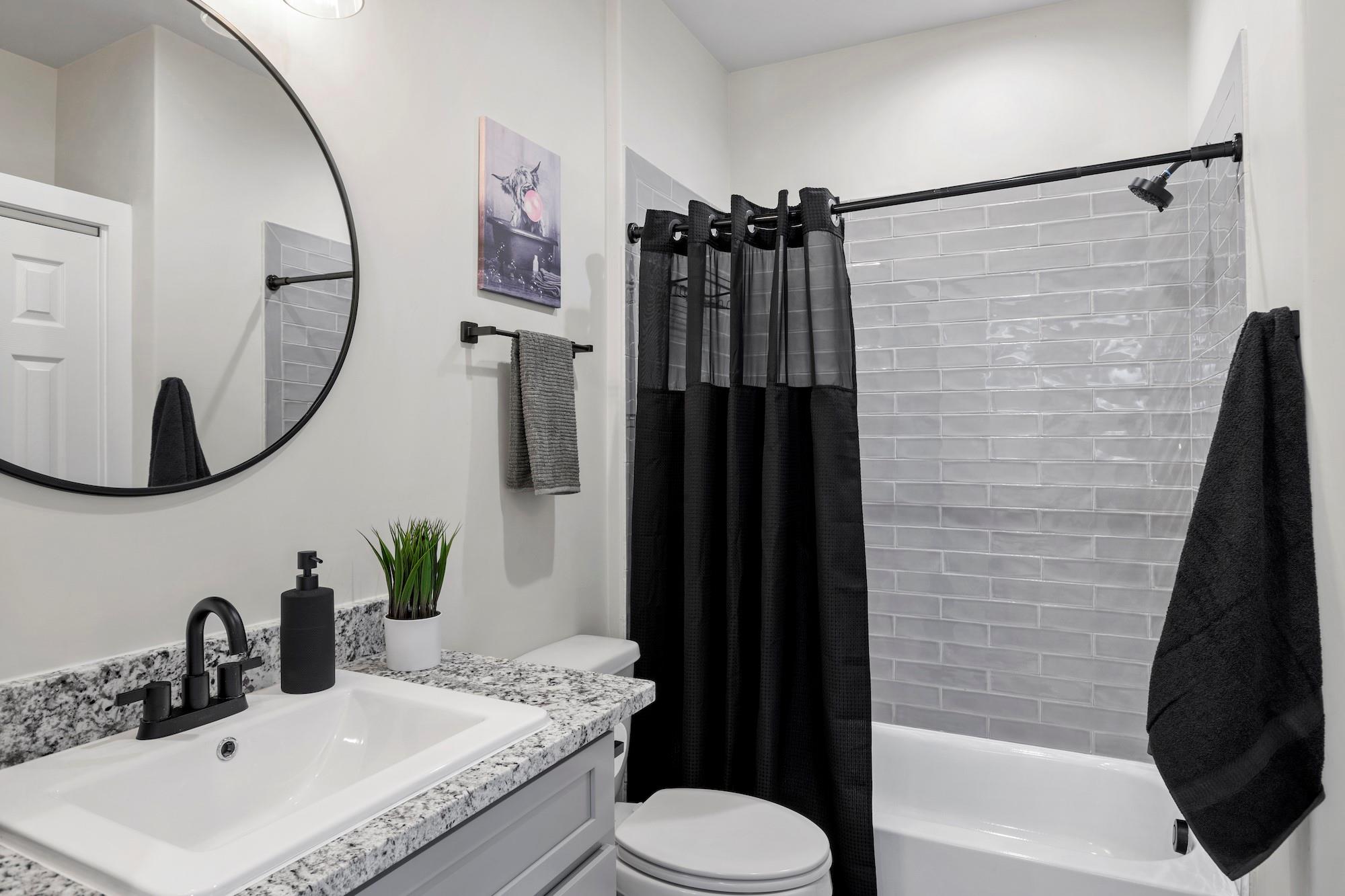 1003 Friendship Ln # 301, Fredericksburg, TX 78624