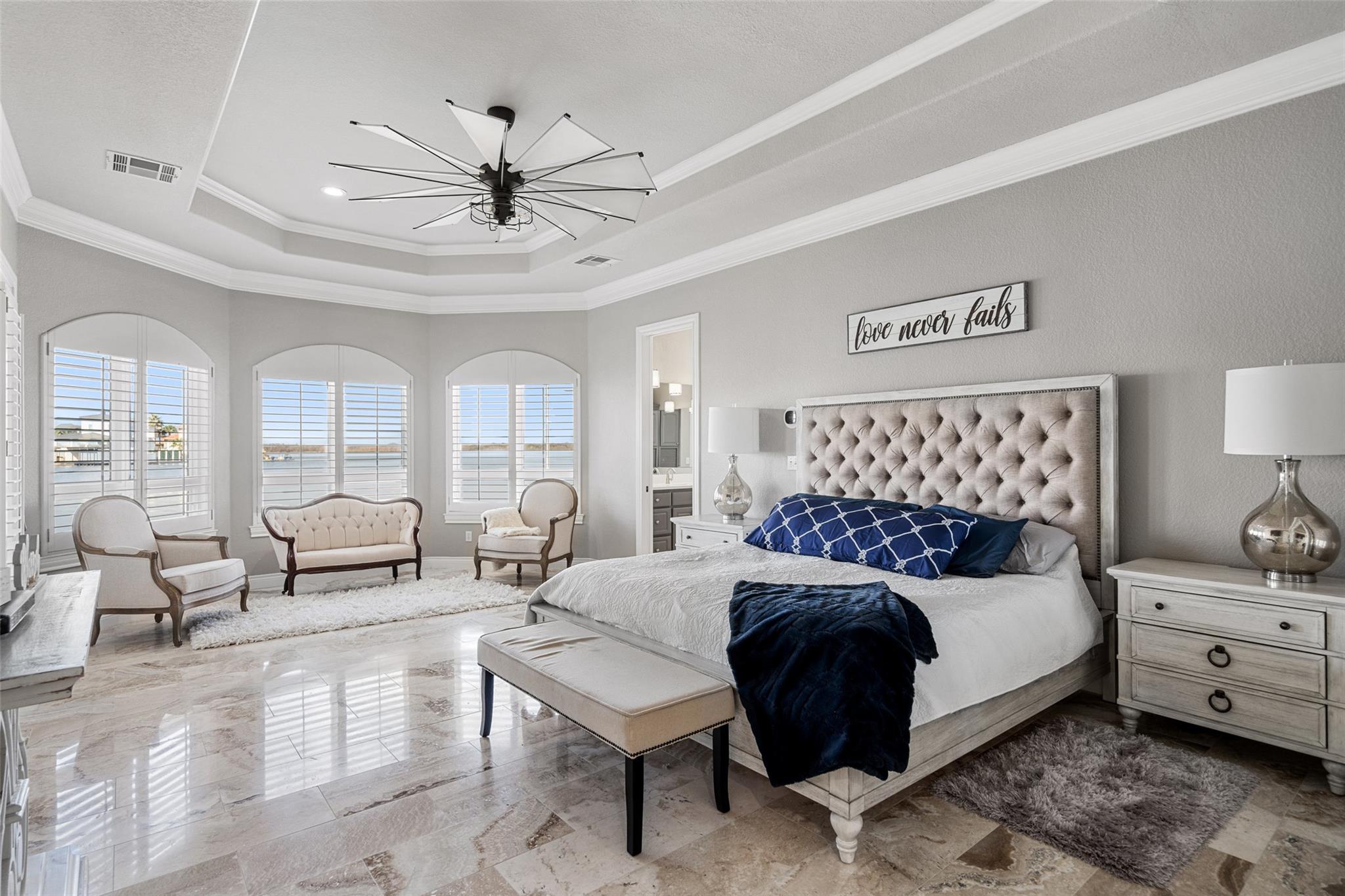 404 Matern Ct, Horseshoe Bay, TX 78657