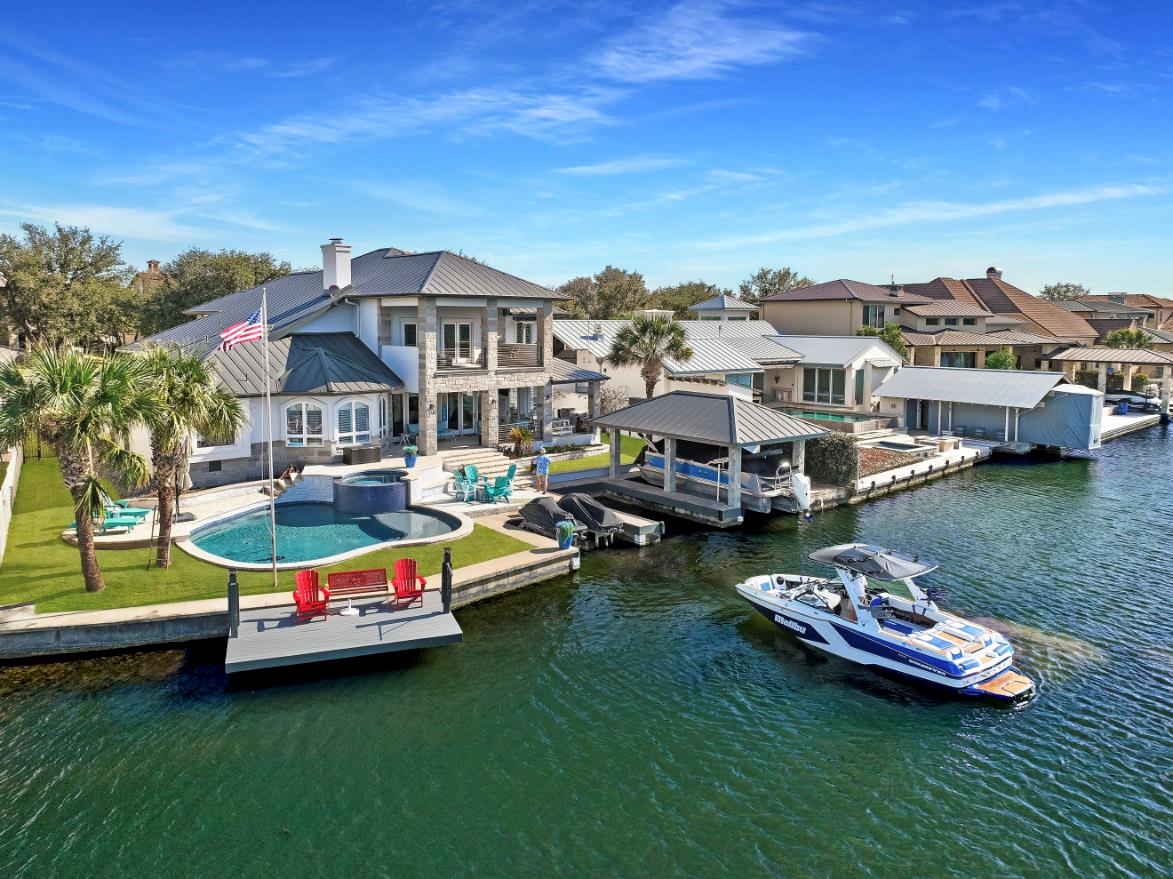 404 Matern Ct, Horseshoe Bay, TX 78657