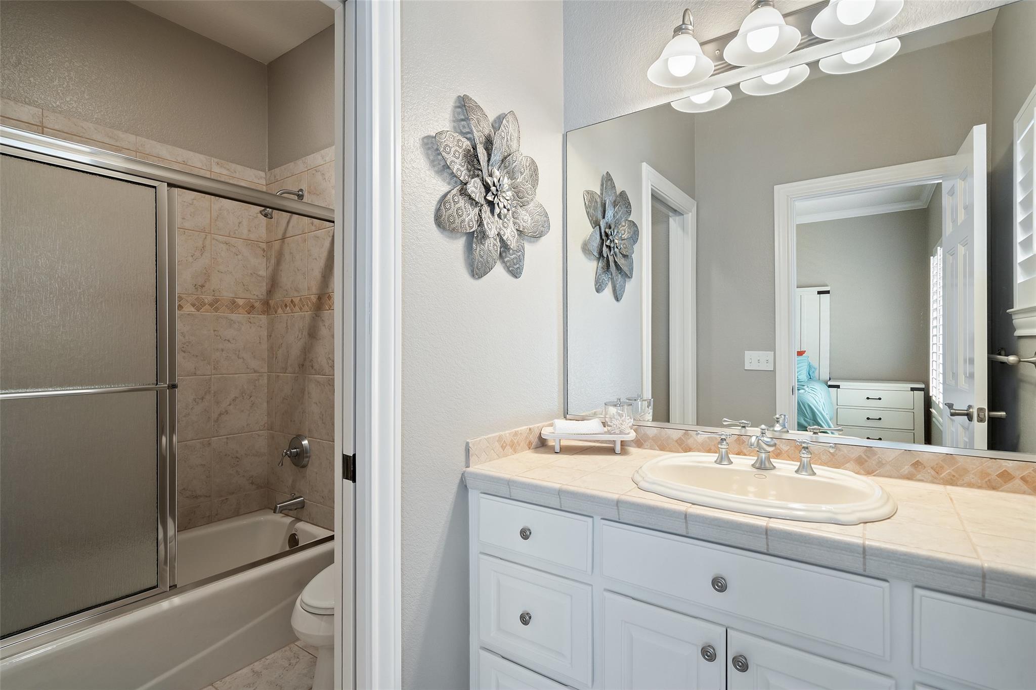 404 Matern Ct, Horseshoe Bay, TX 78657