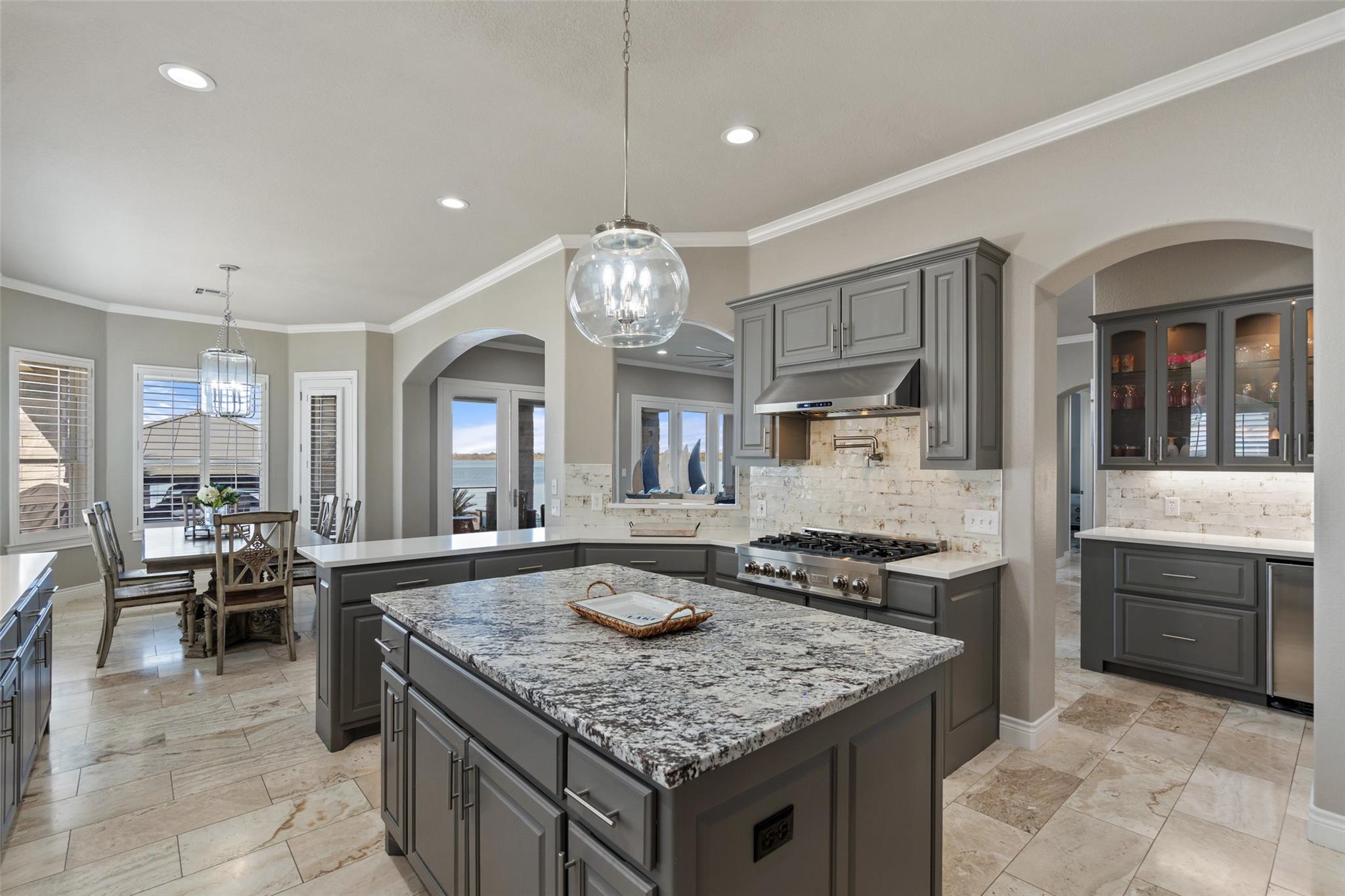 404 Matern Ct, Horseshoe Bay, TX 78657