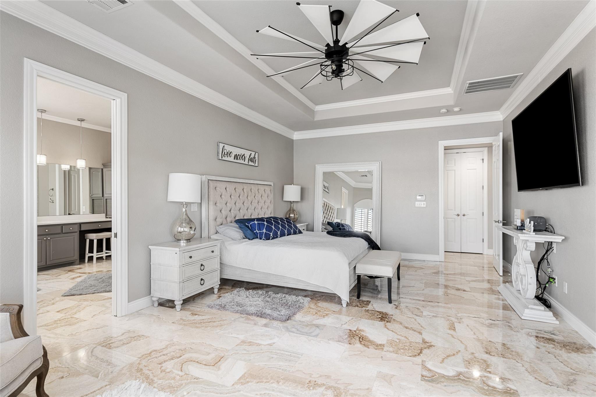 404 Matern Ct, Horseshoe Bay, TX 78657