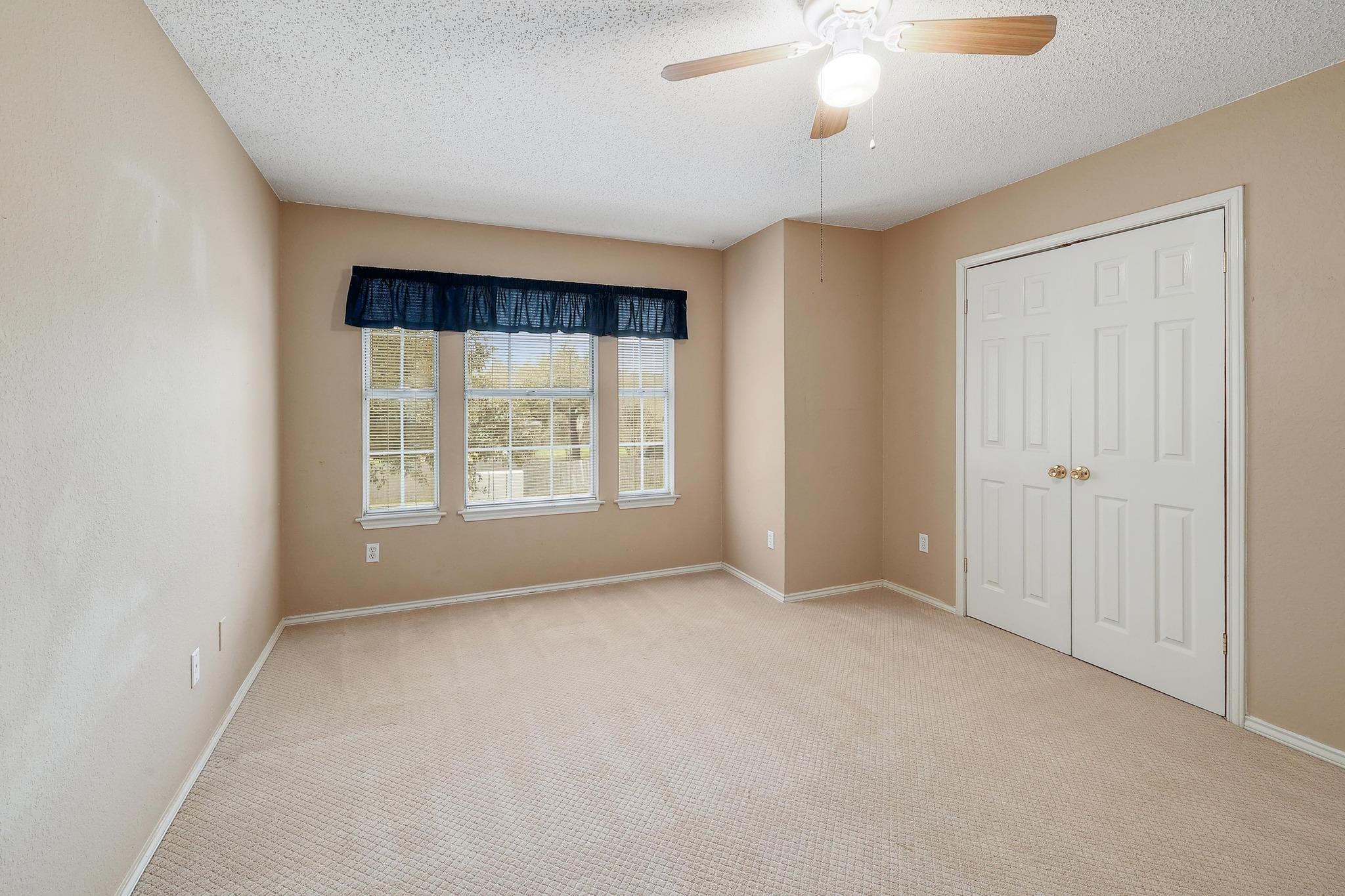 1241 Rocky Creek Dr, Pflugerville, TX 78660