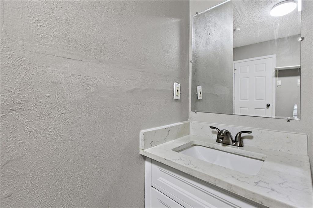 6702 Colony Park Dr, Austin, TX 78724