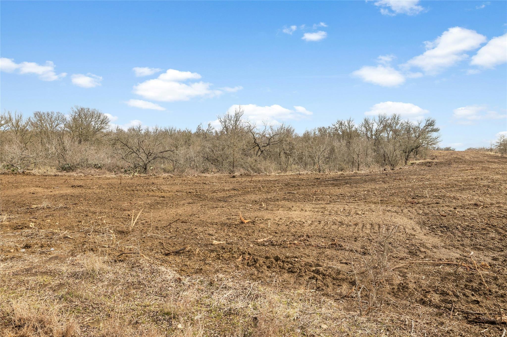 680 County Road 467, Elgin, TX 78621