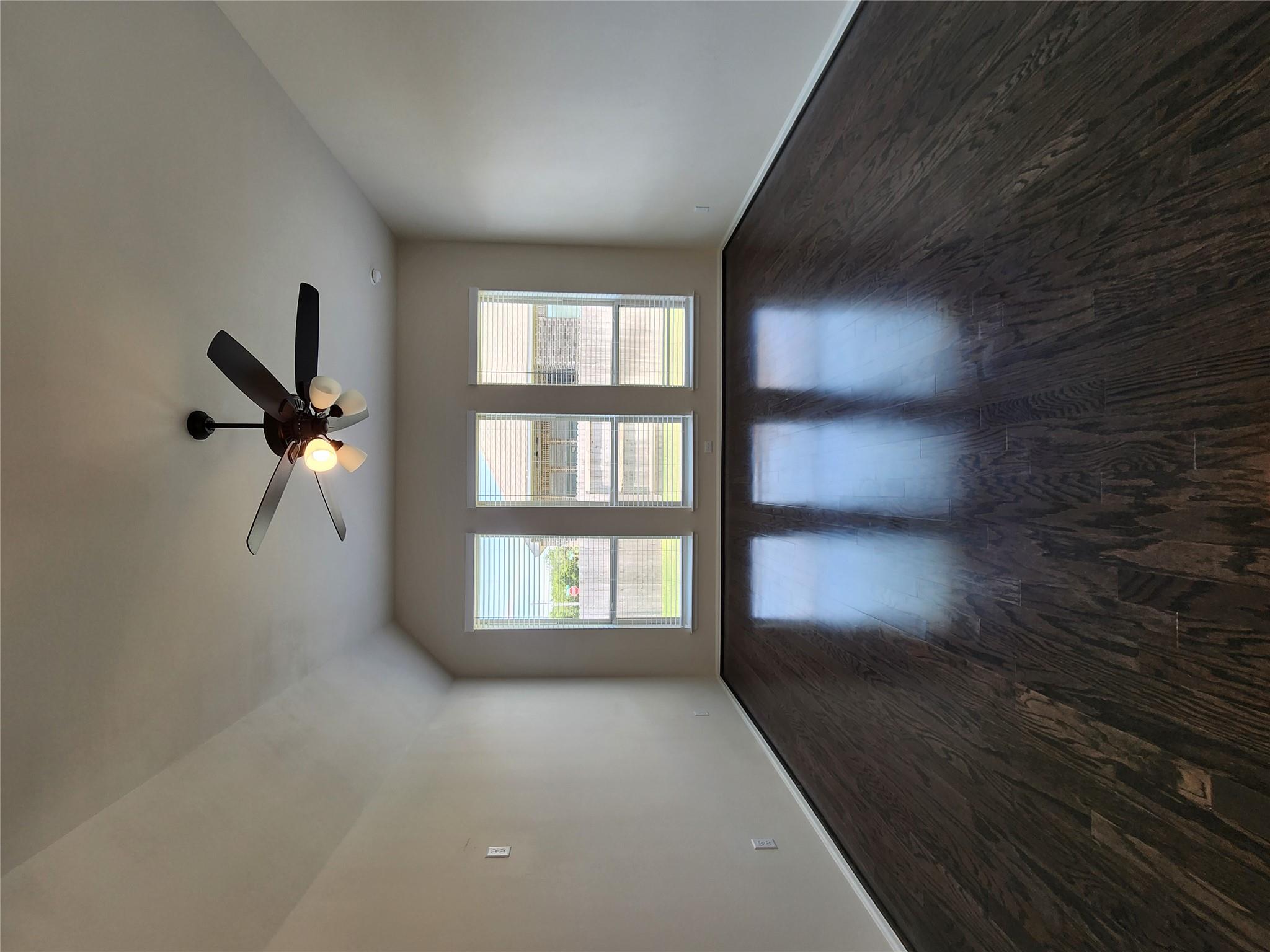 522 Jefferson Dr, Kyle, TX 78640