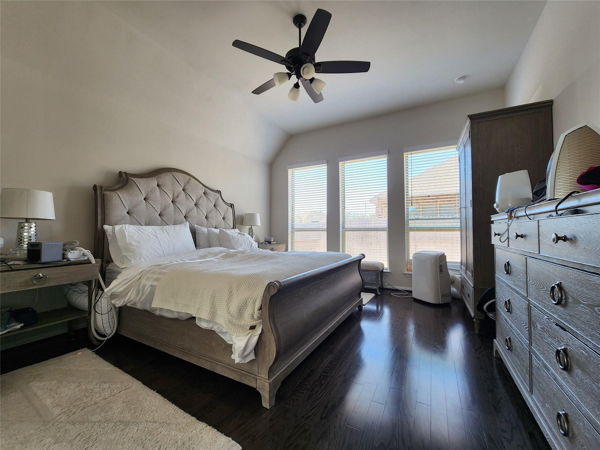 522 Jefferson Dr, Kyle, TX 78640