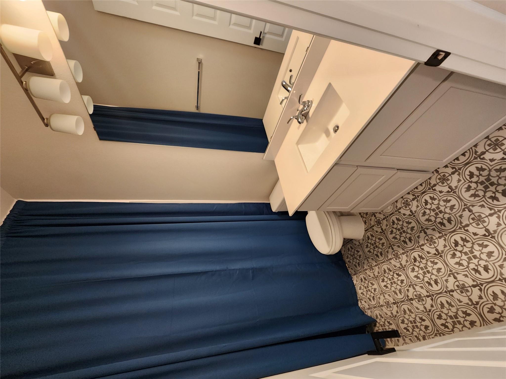 522 Jefferson Dr, Kyle, TX 78640