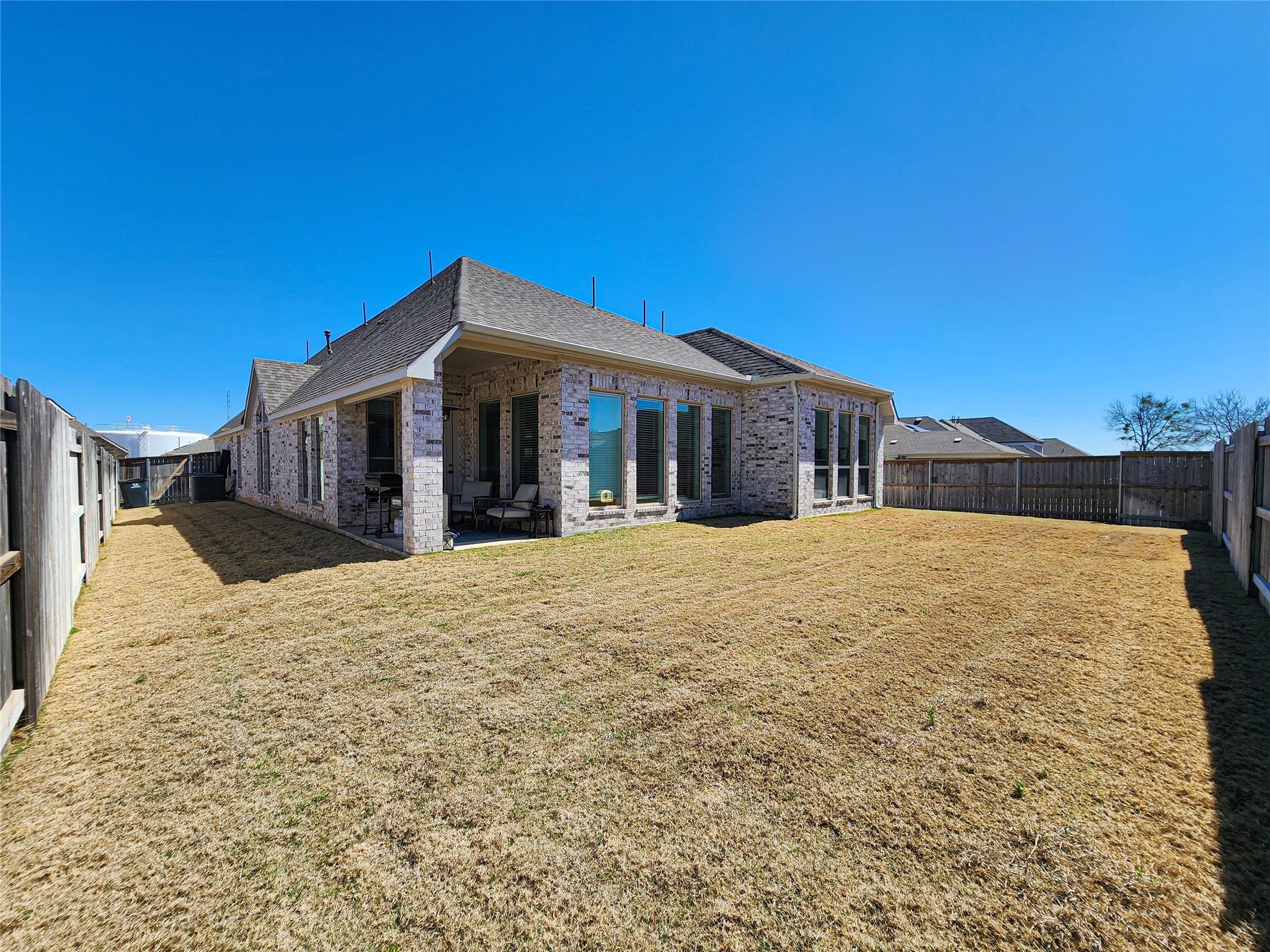 522 Jefferson Dr, Kyle, TX 78640