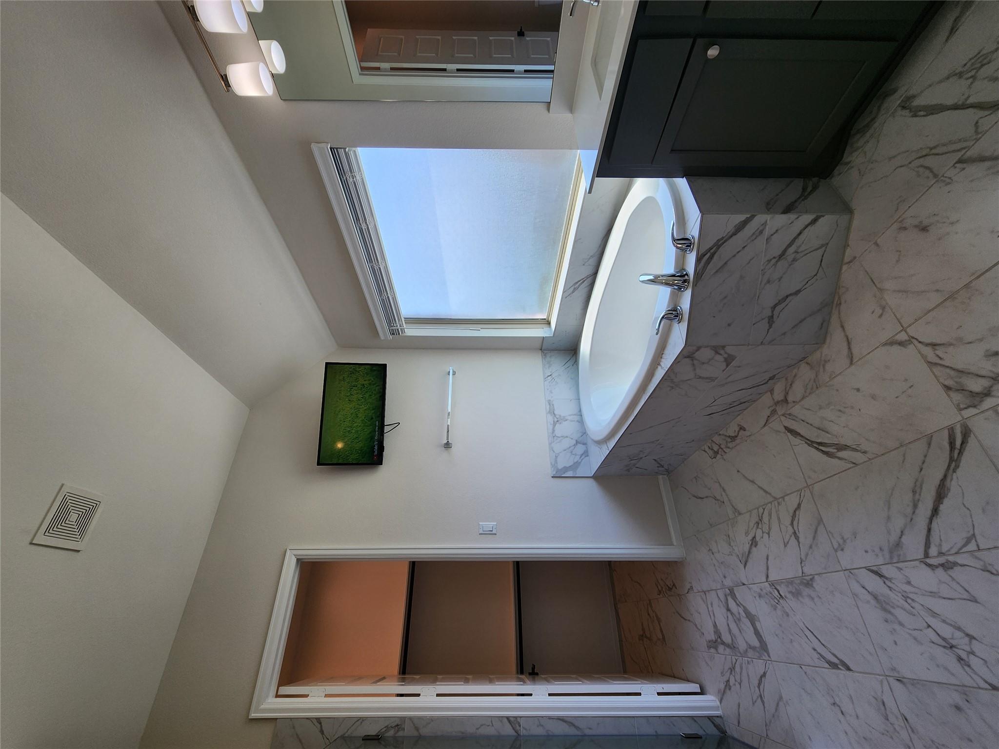 522 Jefferson Dr, Kyle, TX 78640