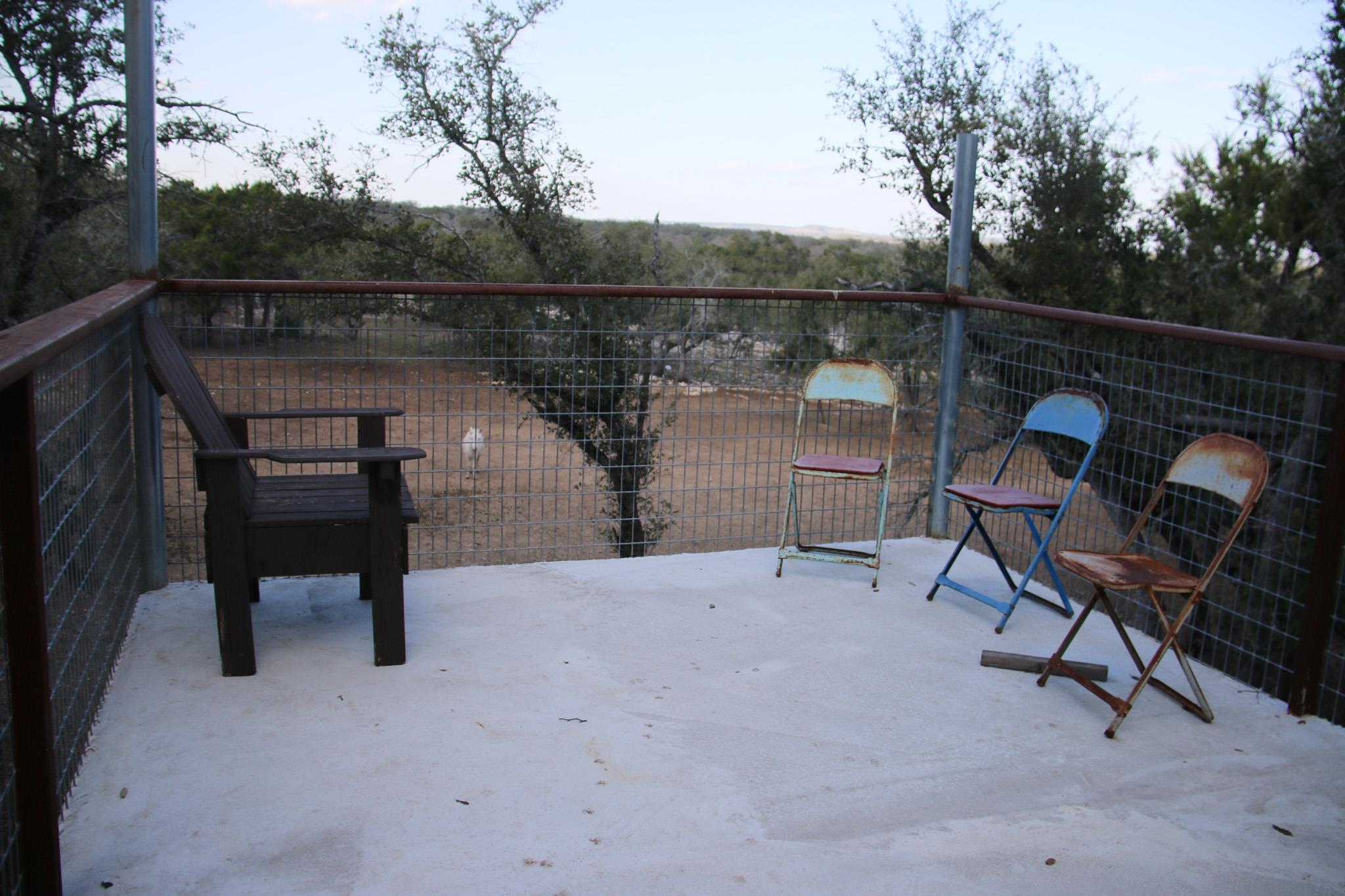 1085 Forest View Dr, Blanco, TX 78606