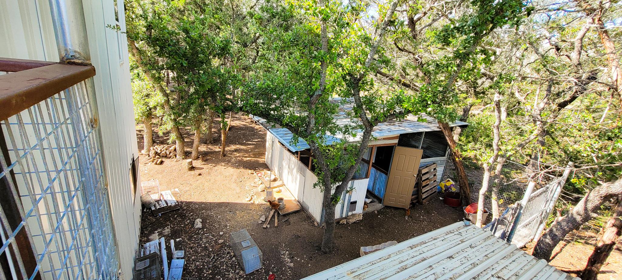 1085 Forest View Dr, Blanco, TX 78606