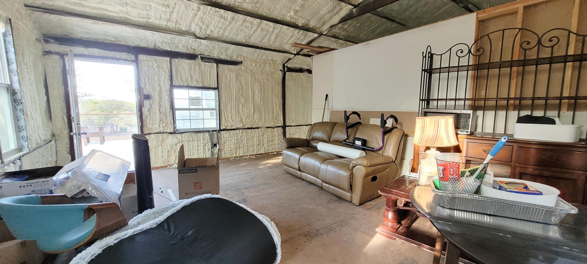 1085 Forest View Dr, Blanco, TX 78606