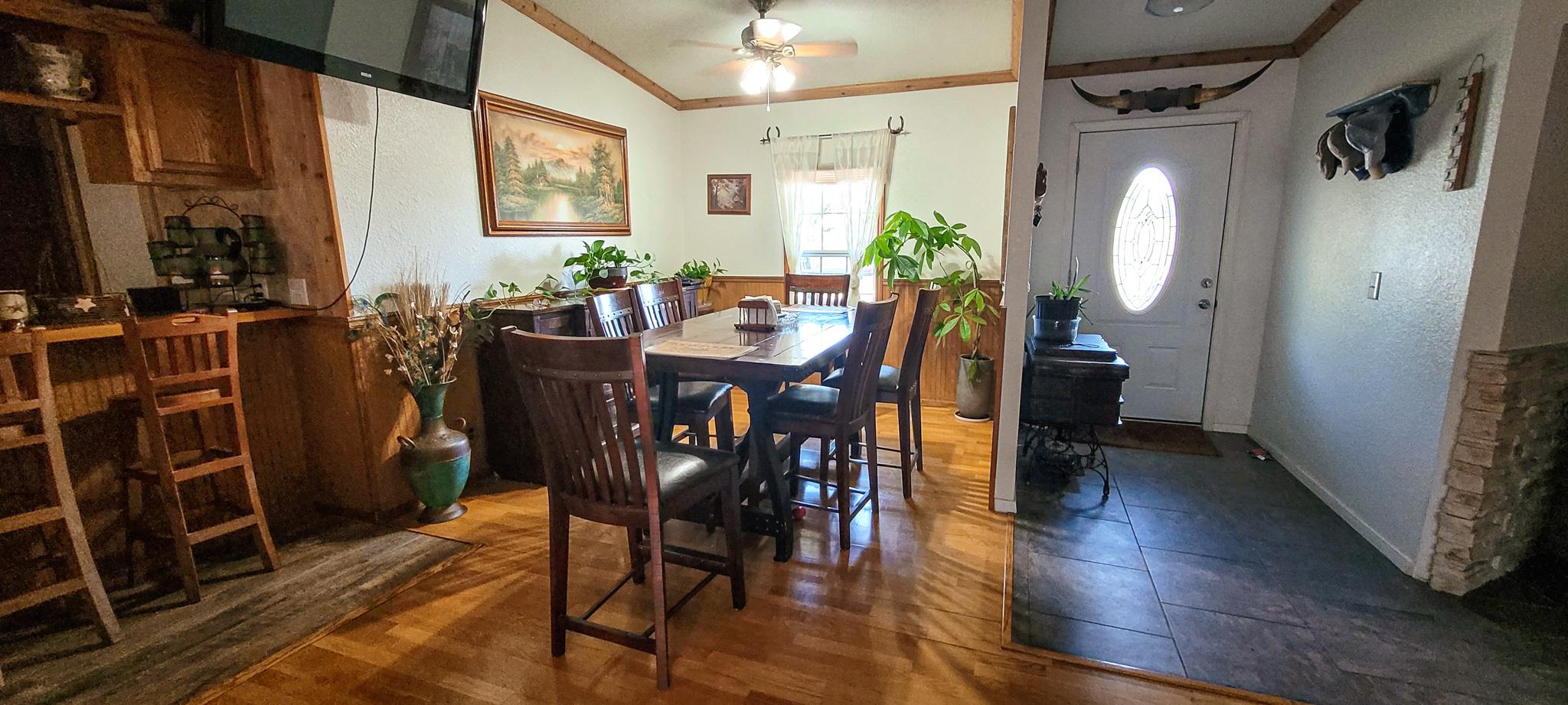 1085 Forest View Dr, Blanco, TX 78606