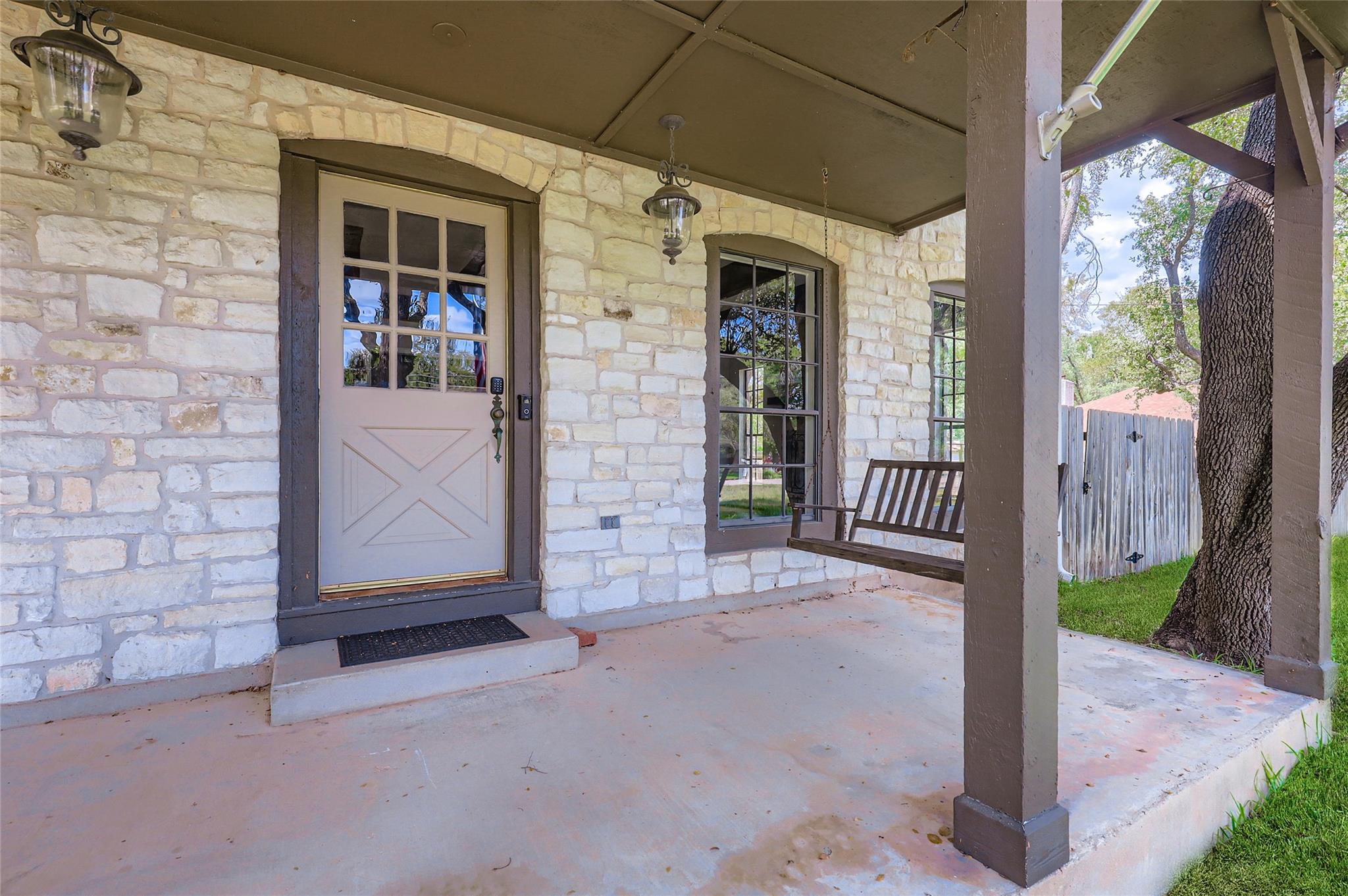 803 Serenada Dr, Georgetown, TX 78628