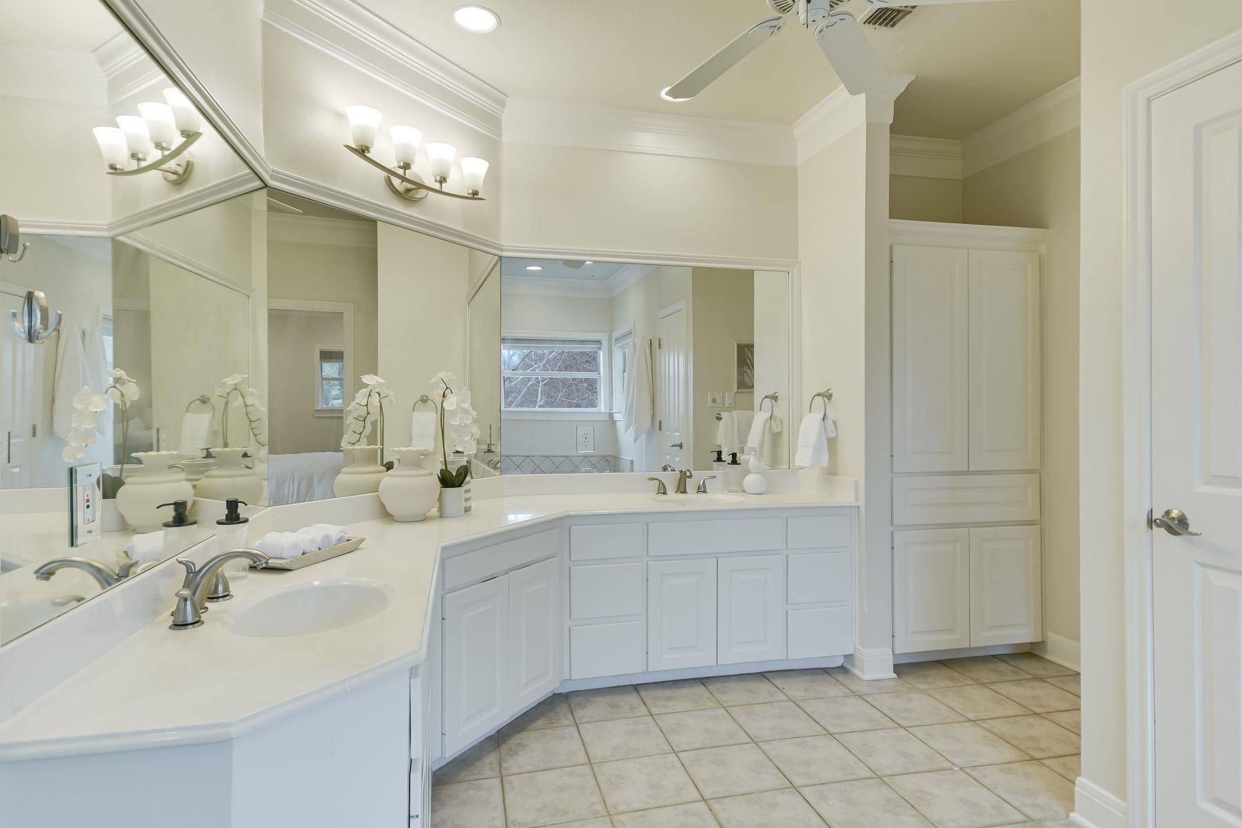 1313 Brians Meadow Cv, Austin, TX 78746