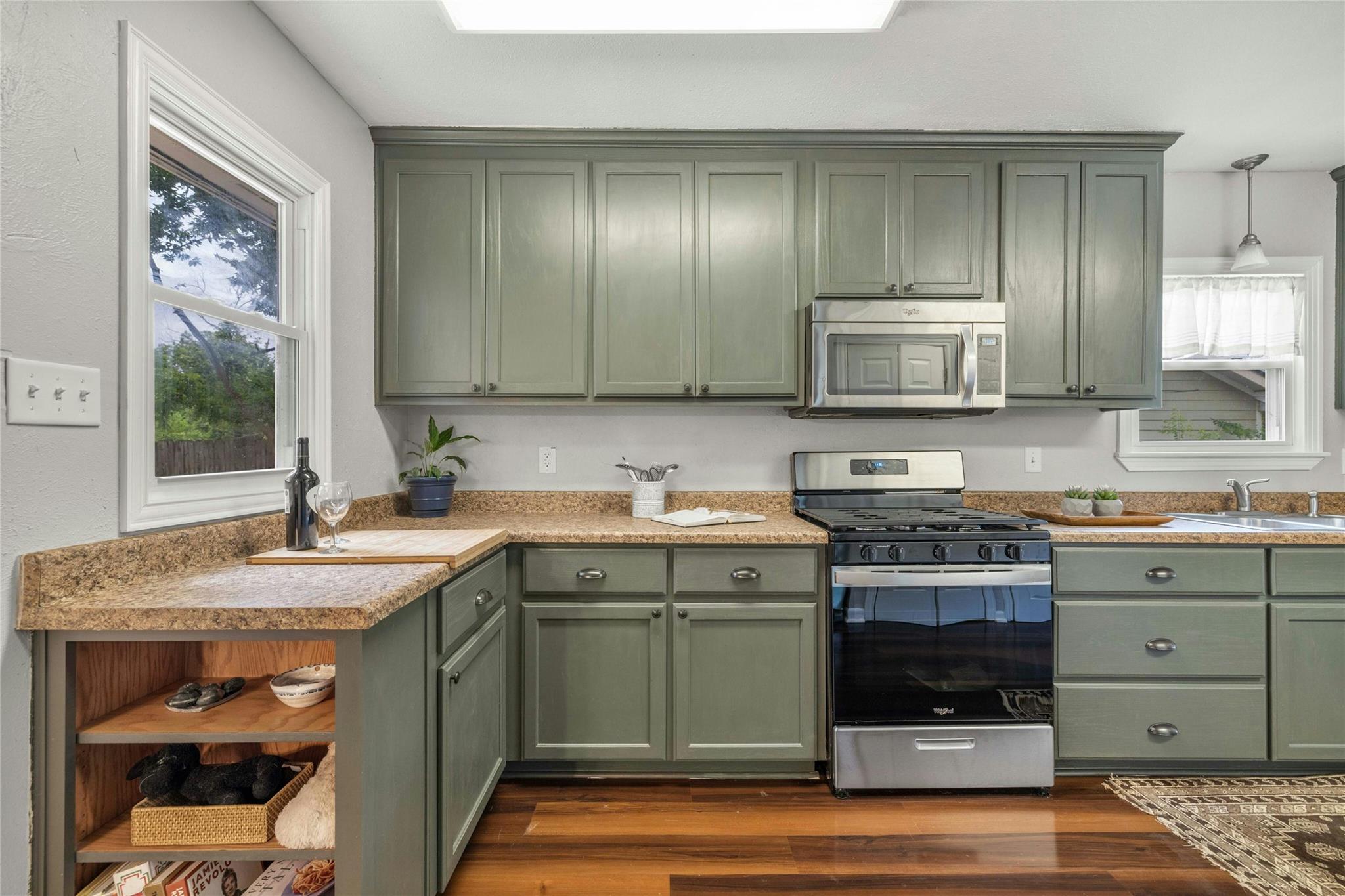 1906 Paige St, Georgetown, TX 78626