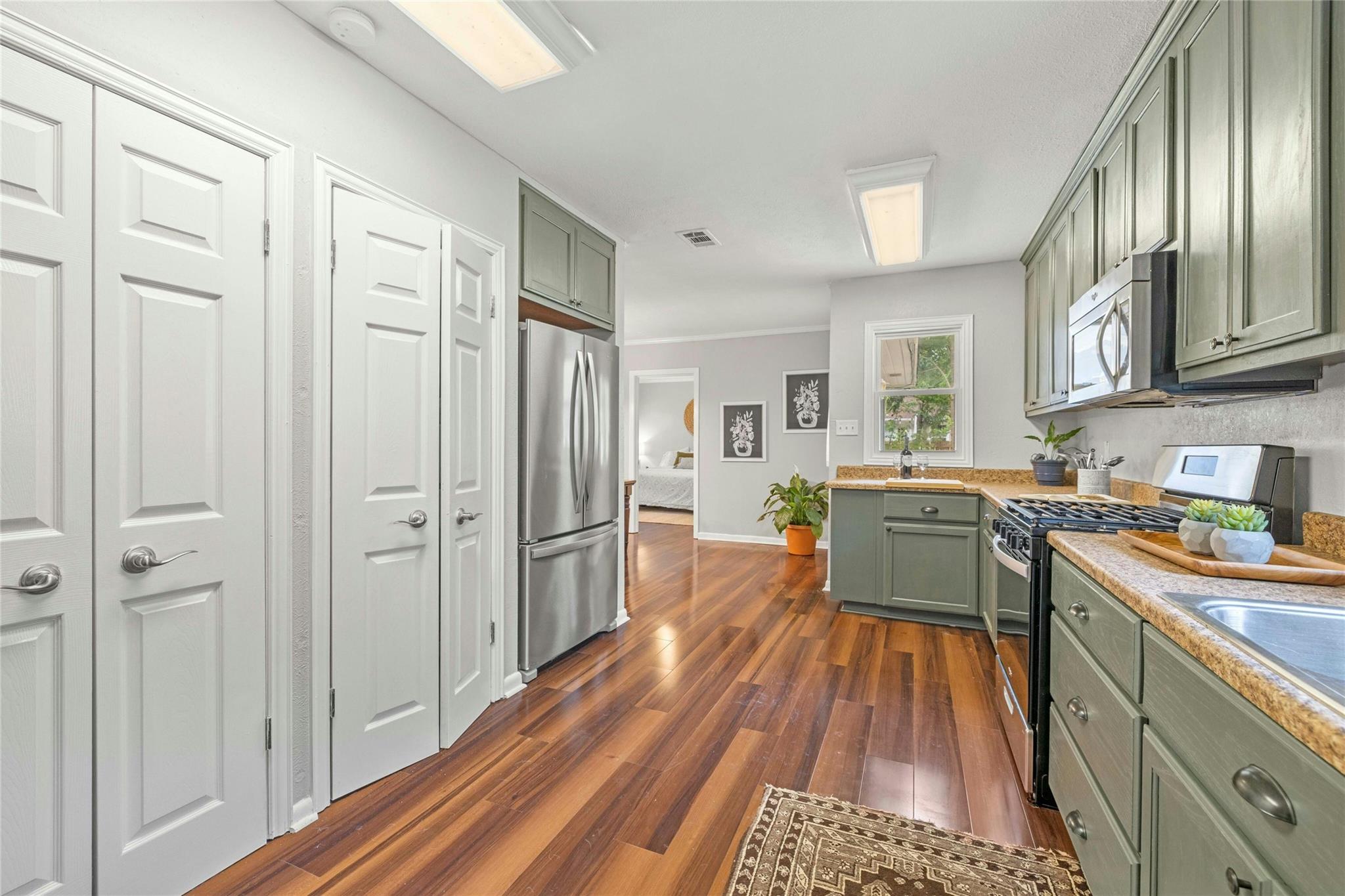 1906 Paige St, Georgetown, TX 78626