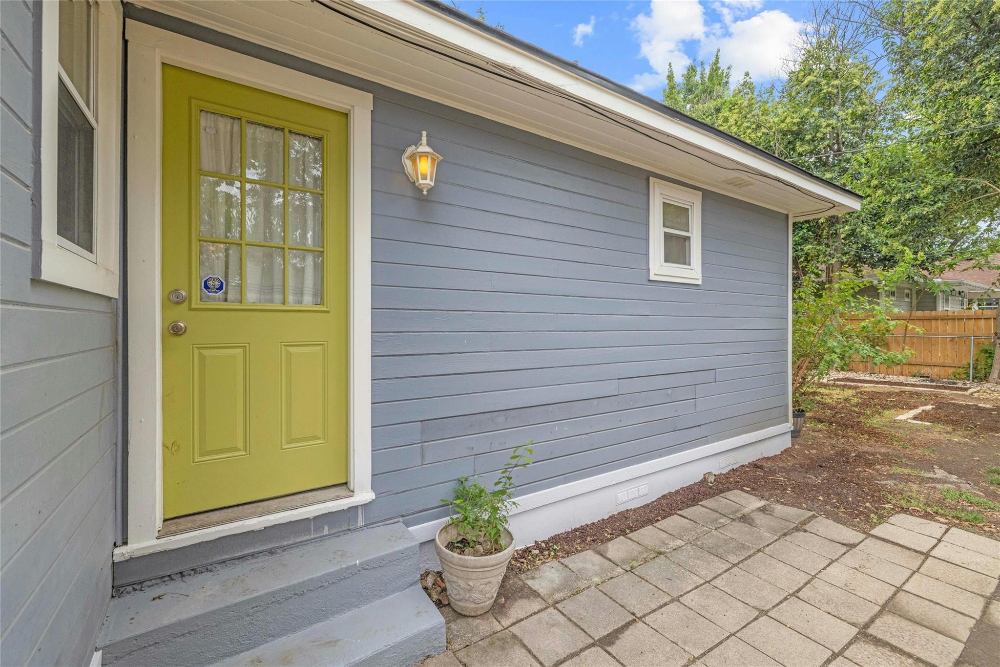1906 Paige St, Georgetown, TX 78626