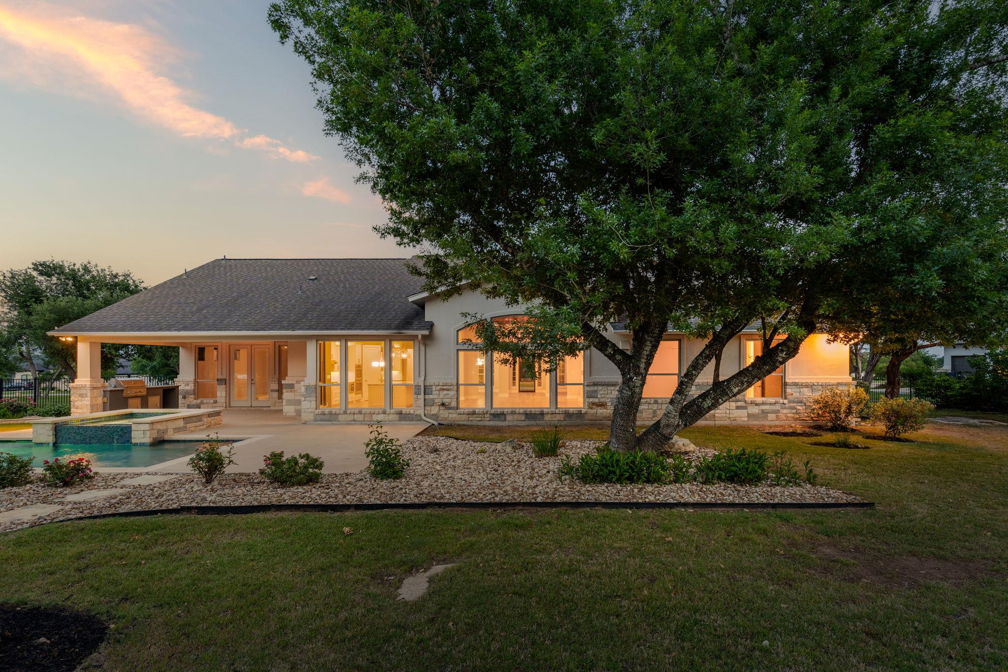 2120 High Lonesome Dr, Leander, TX 78641