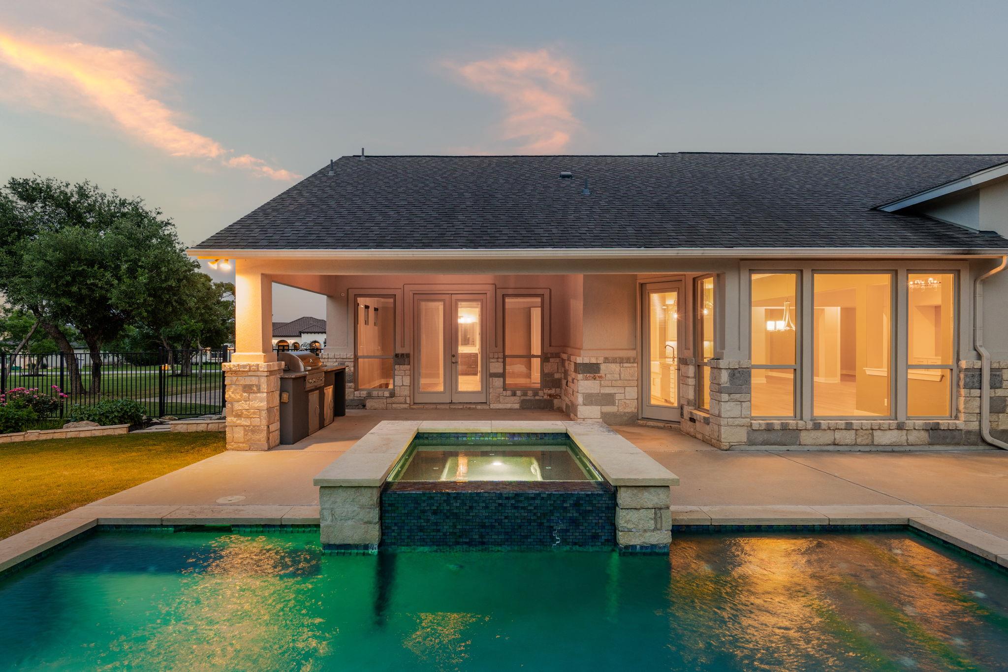 2120 High Lonesome Dr, Leander, TX 78641