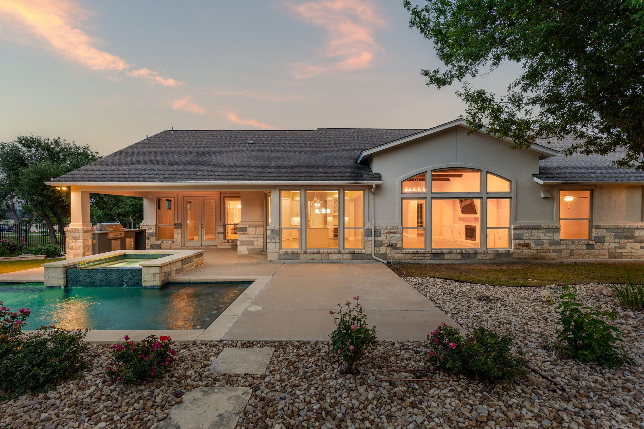2120 High Lonesome Dr, Leander, TX 78641