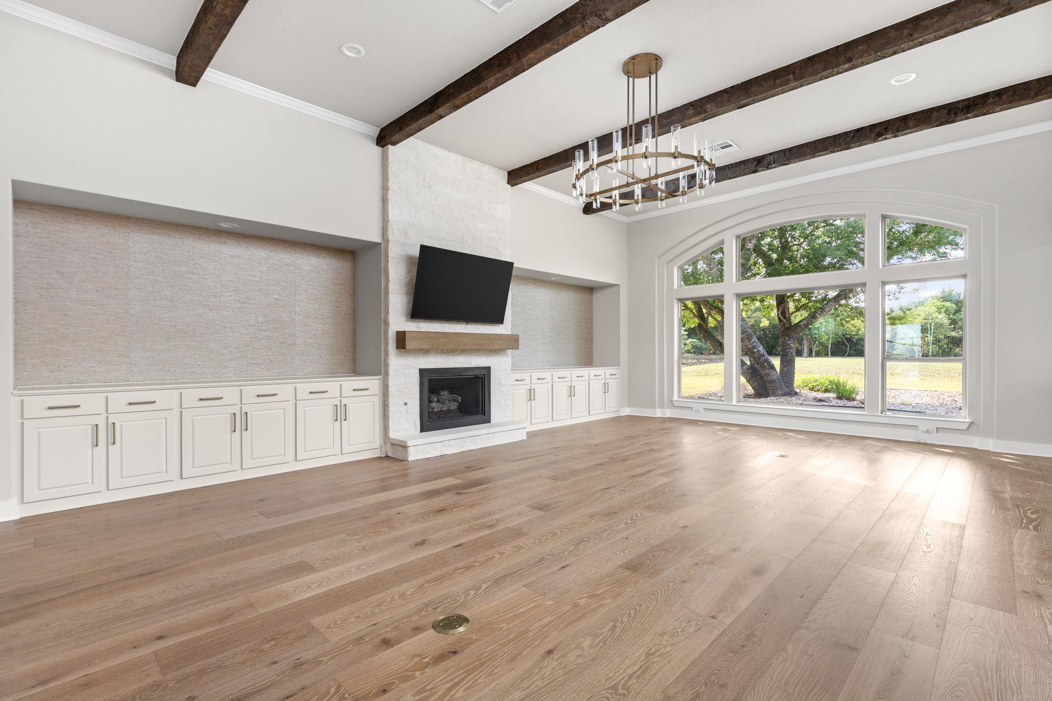 2120 High Lonesome Dr, Leander, TX 78641
