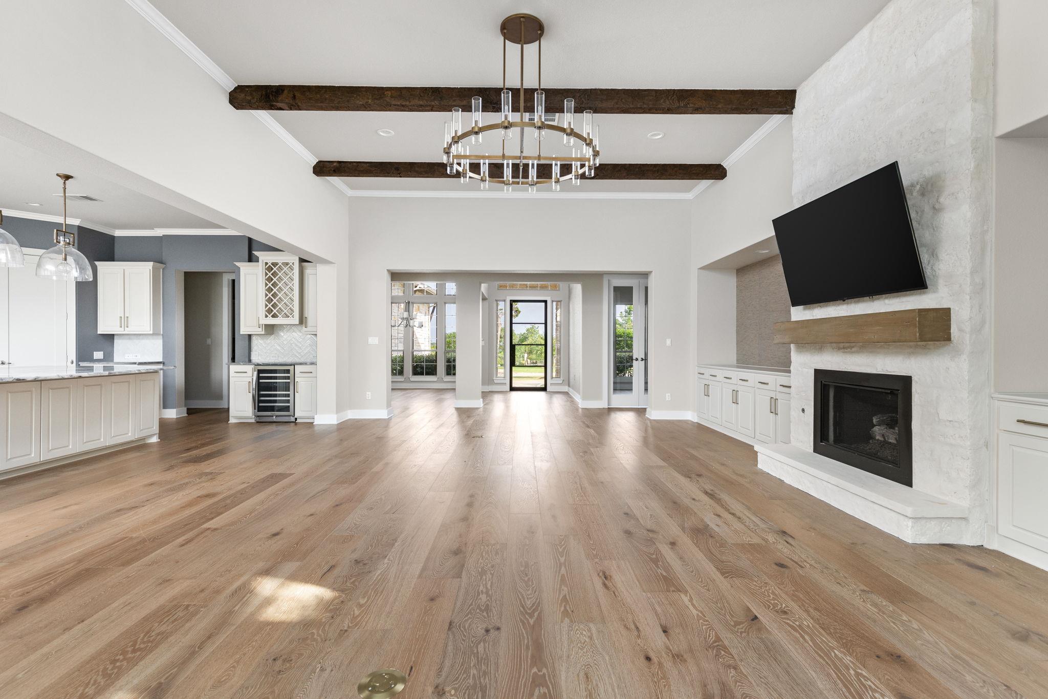 2120 High Lonesome Dr, Leander, TX 78641